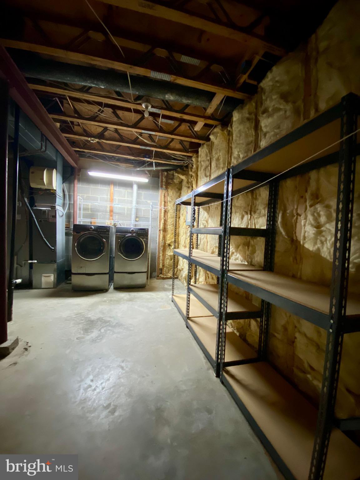 LAKEPOINTE - Residential