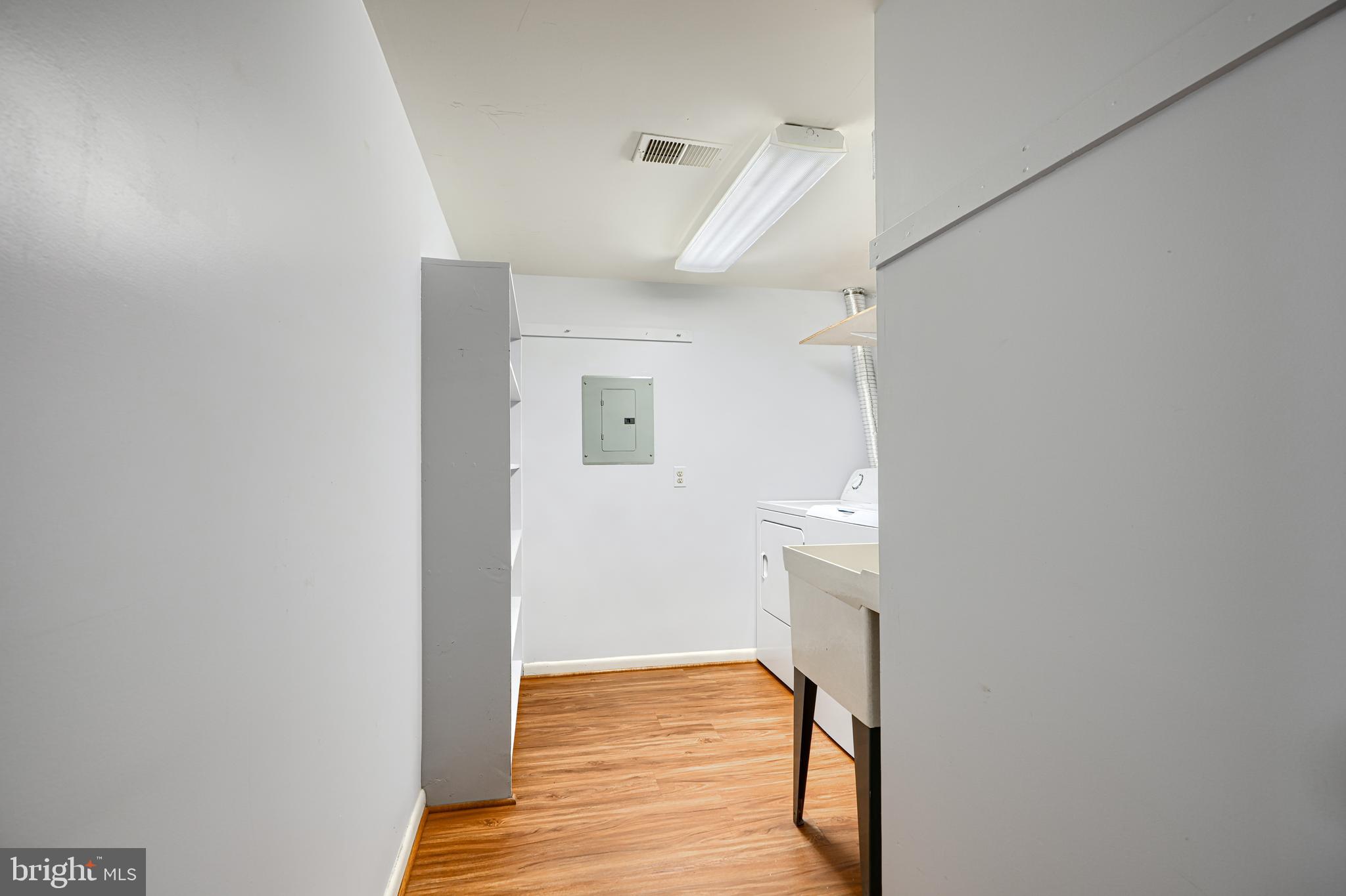 STAPLETON COURT GARDEN - Residential