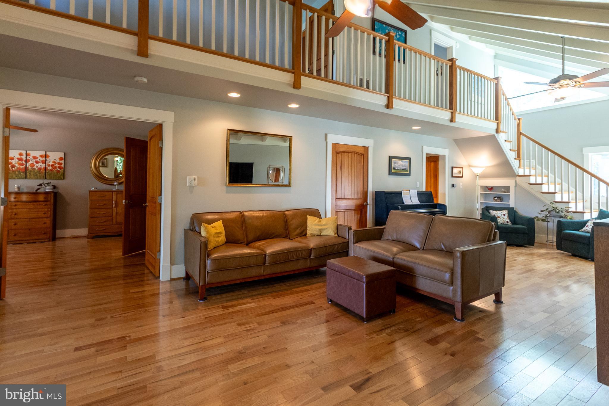 MYRTLE POINT - Residential