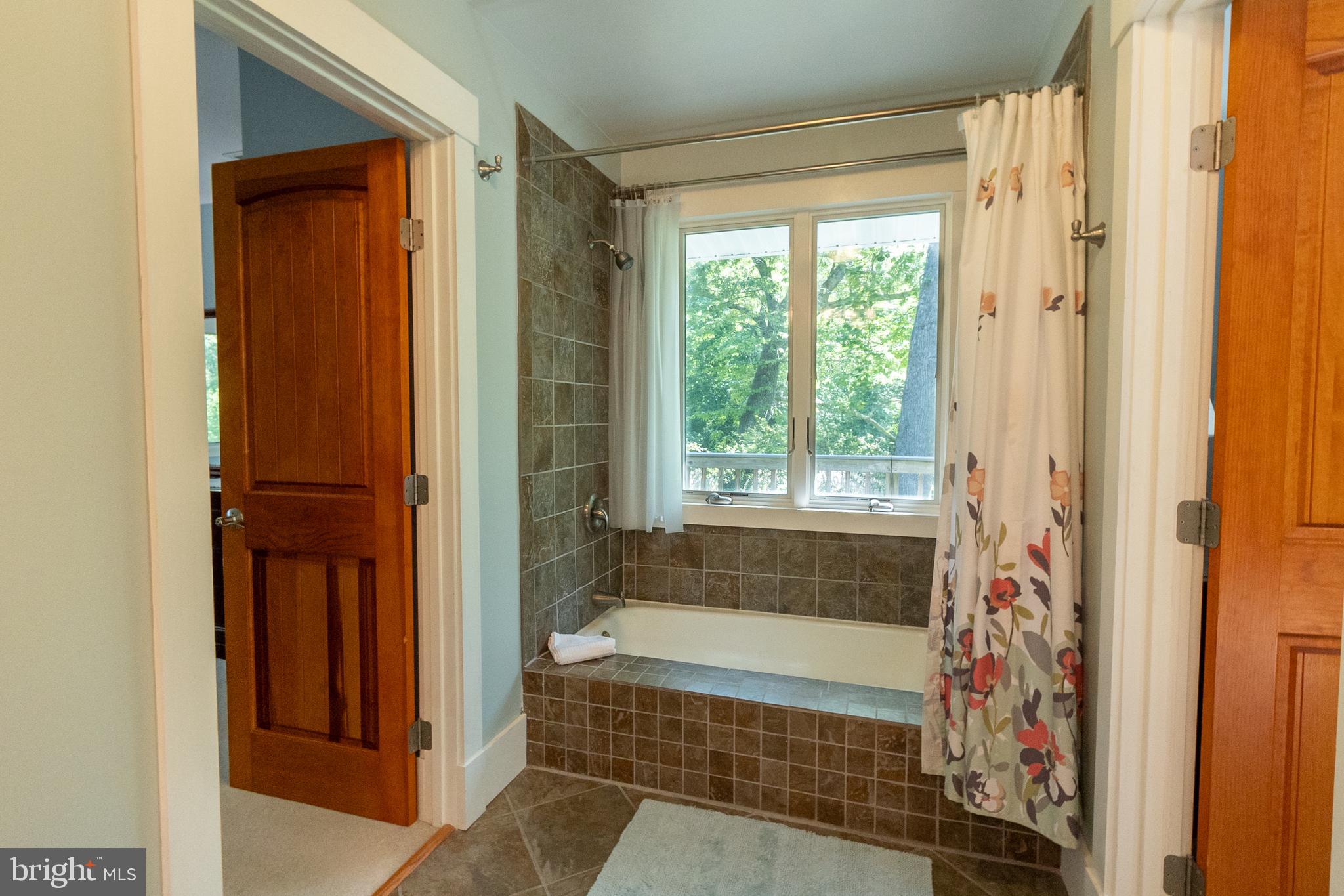 MYRTLE POINT - Residential