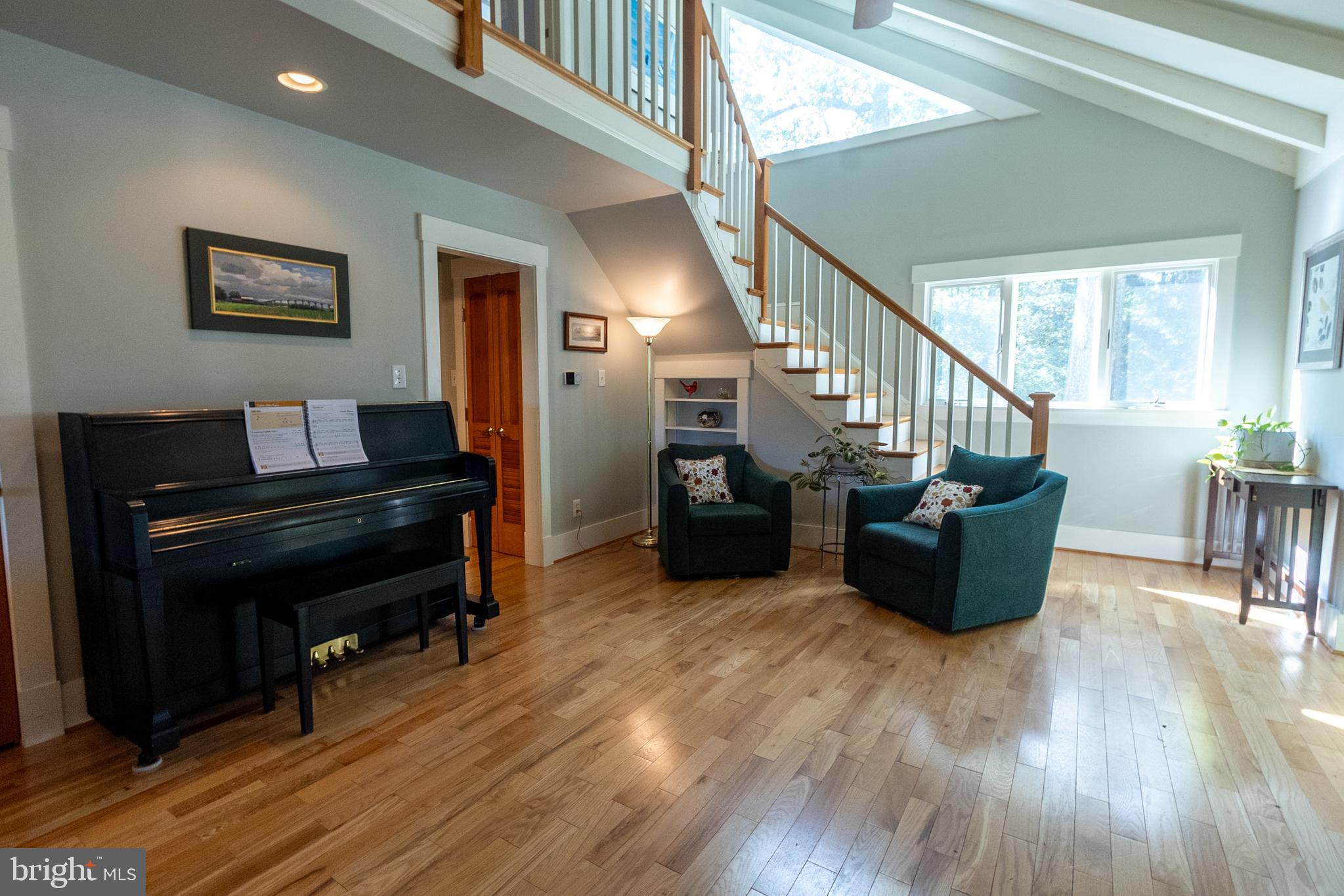 MYRTLE POINT - Residential