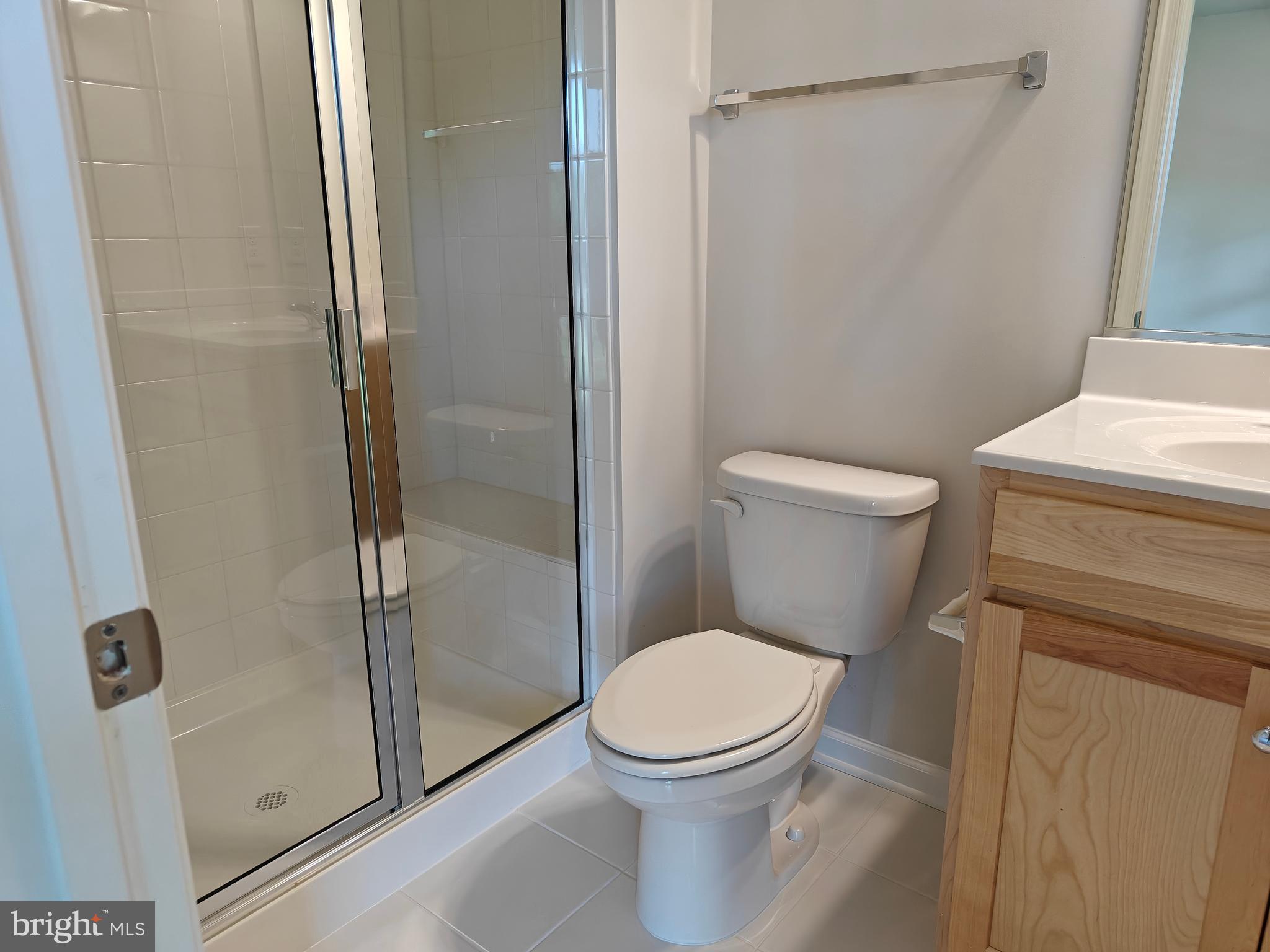 JEFFERSON SQUARE - Residential Lease