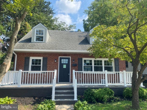 Homes For Sale - 410 Belmont Avenue<br/> FOLSOM, PA 19033