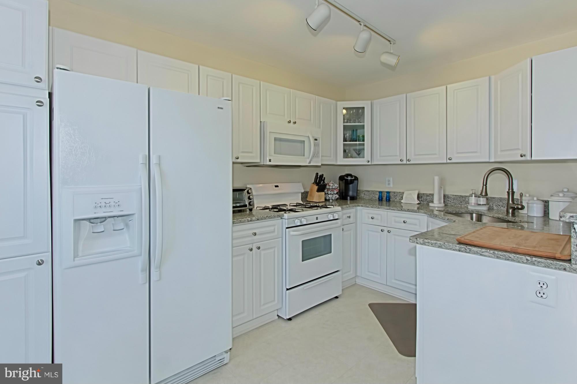 STONEGATE - Residential