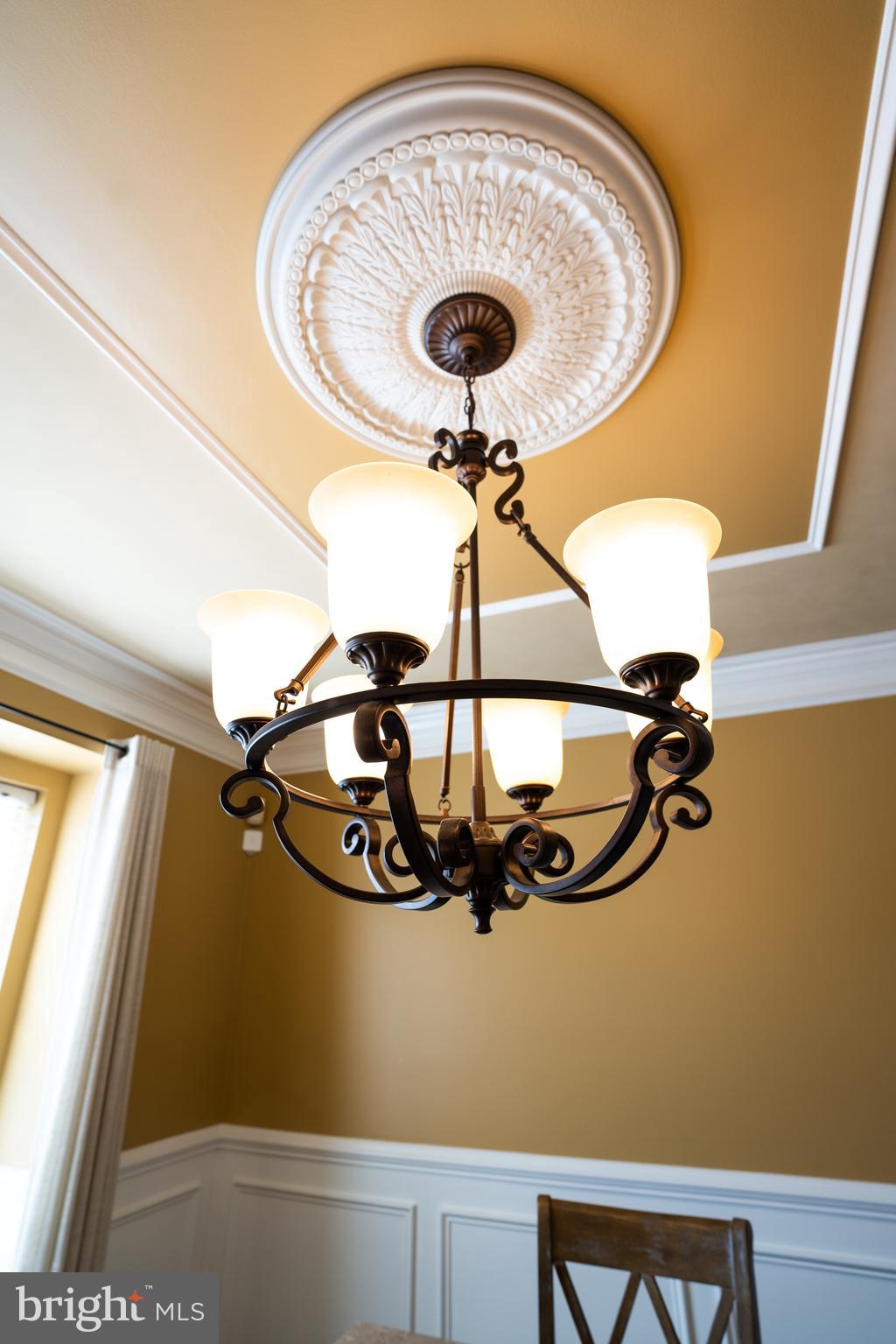 FAIRLAWN COURT - Residential