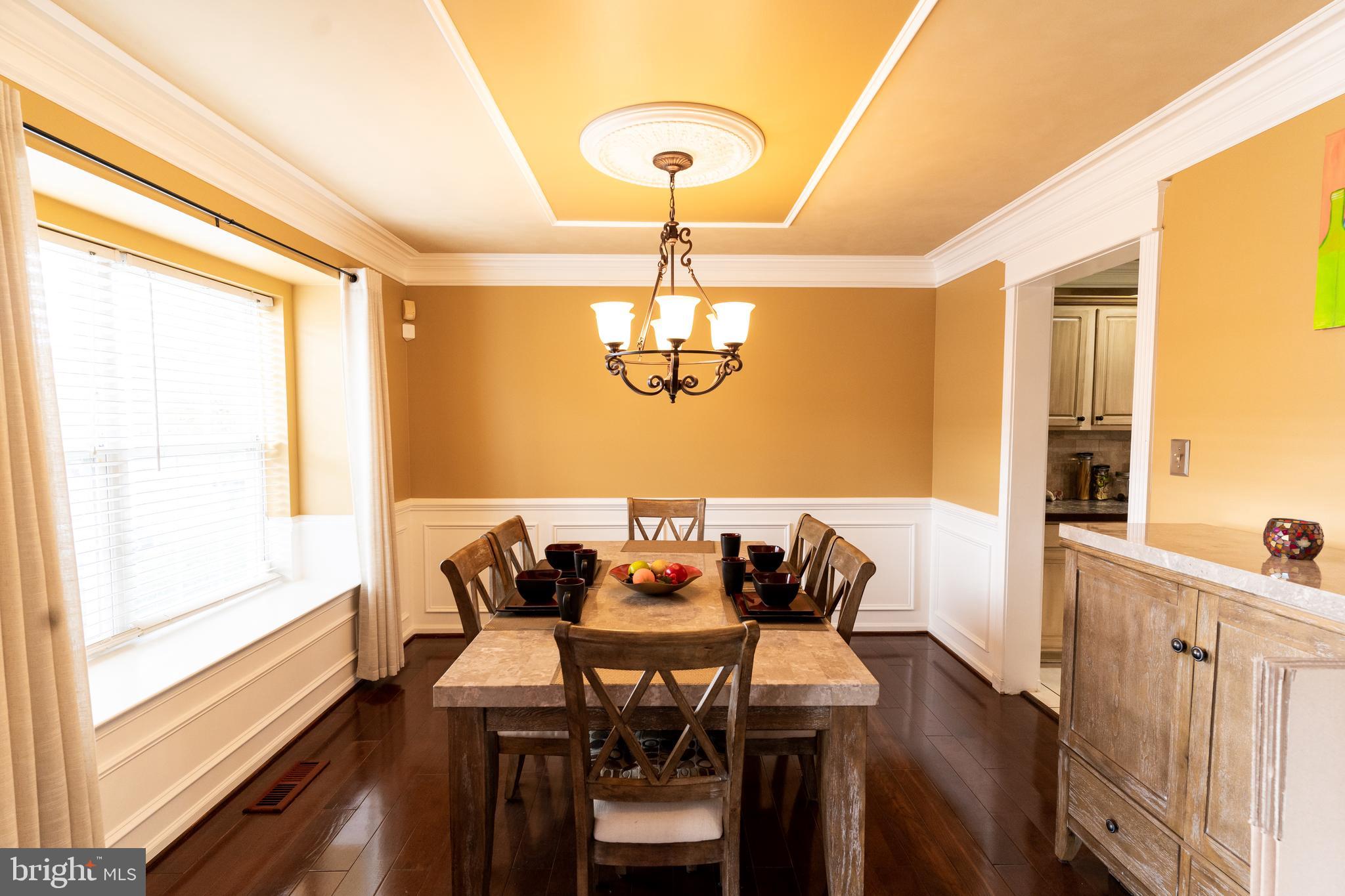 FAIRLAWN COURT - Residential