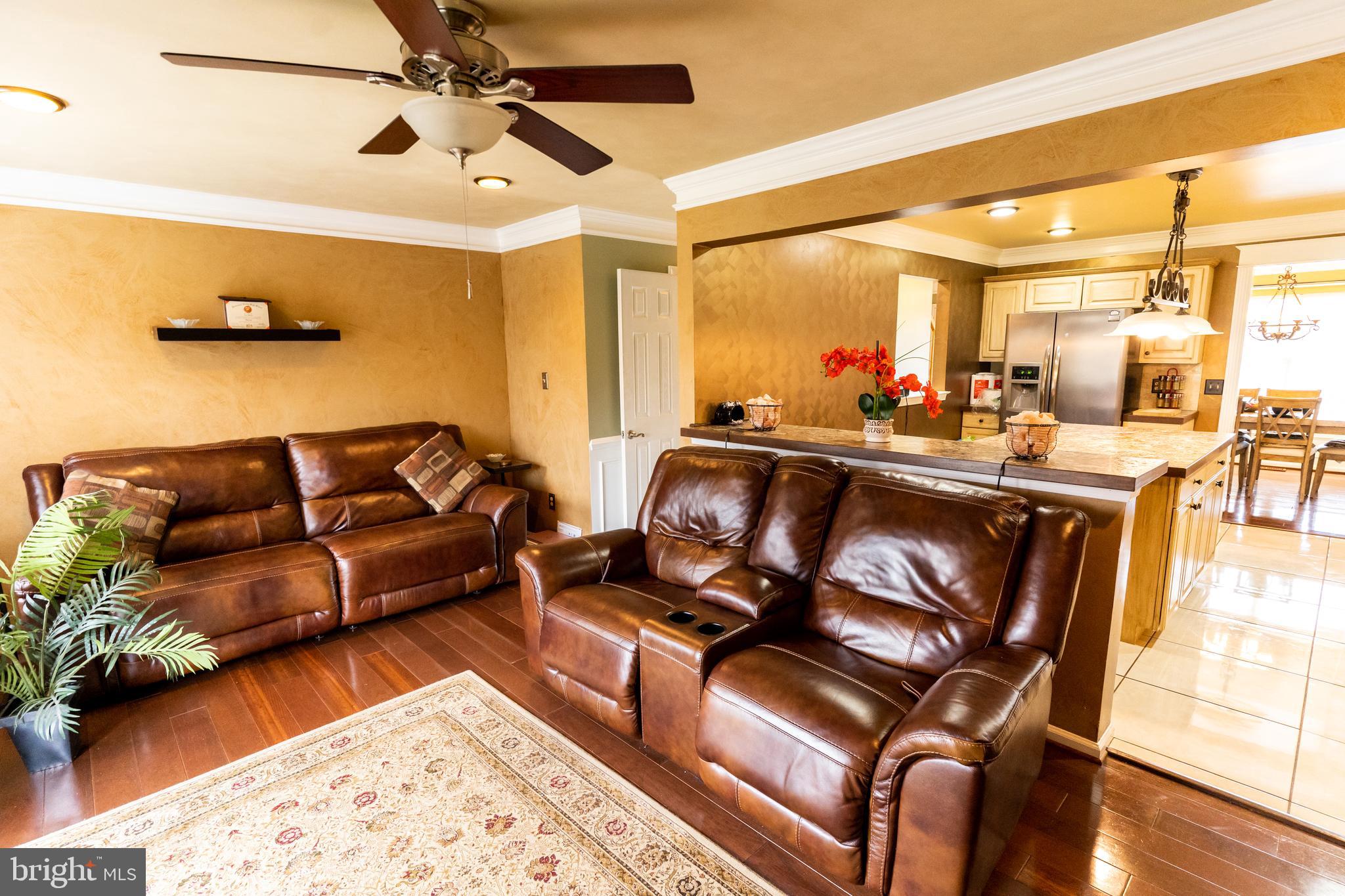 FAIRLAWN COURT - Residential