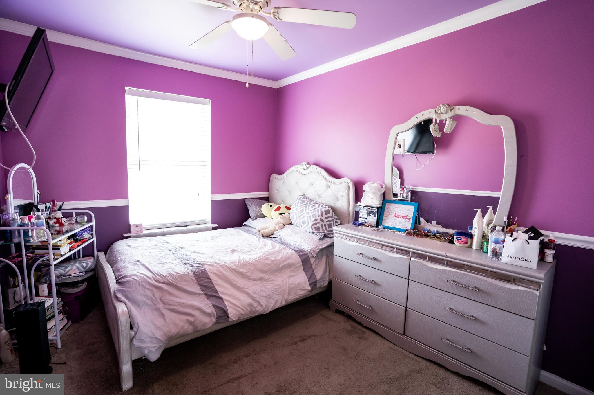 FAIRLAWN COURT - Residential