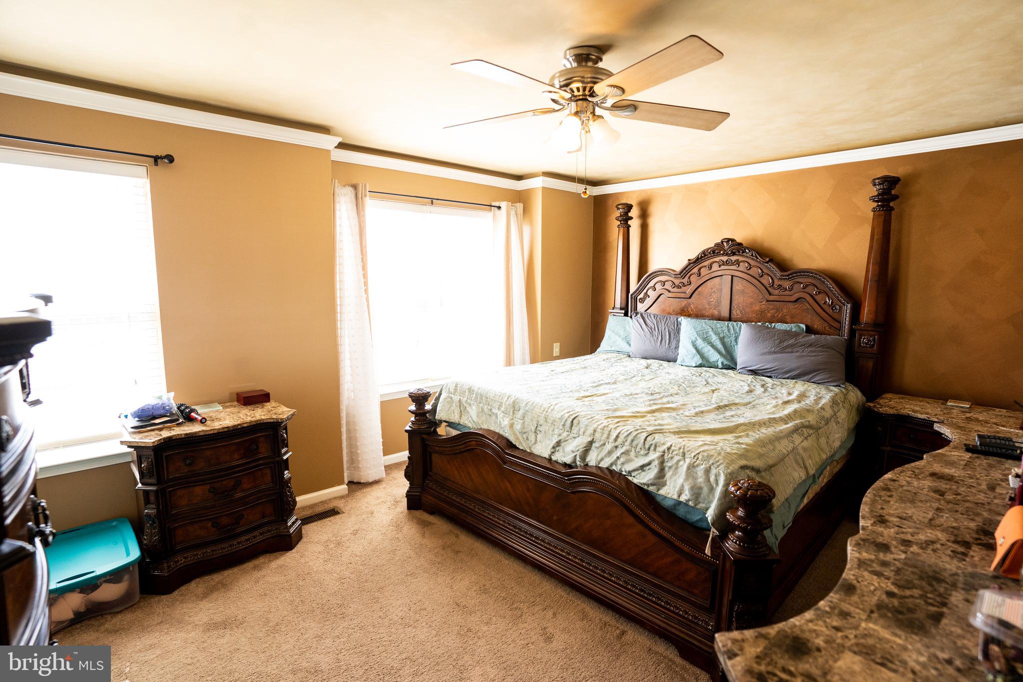 FAIRLAWN COURT - Residential