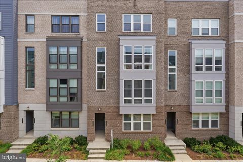 Homes For Sale - 13329 Launders Street #137<br/> HERNDON, VA 20171