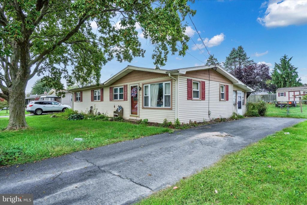 Photo of 501 Martin Avenue, Mount Joy, PA 17552 (MLS # PALA2041494)