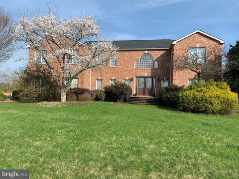 Photo of 163 Sharon Station Rd, ROBBINSVILLE, NJ 08691 (MLS # NJMM2004478)