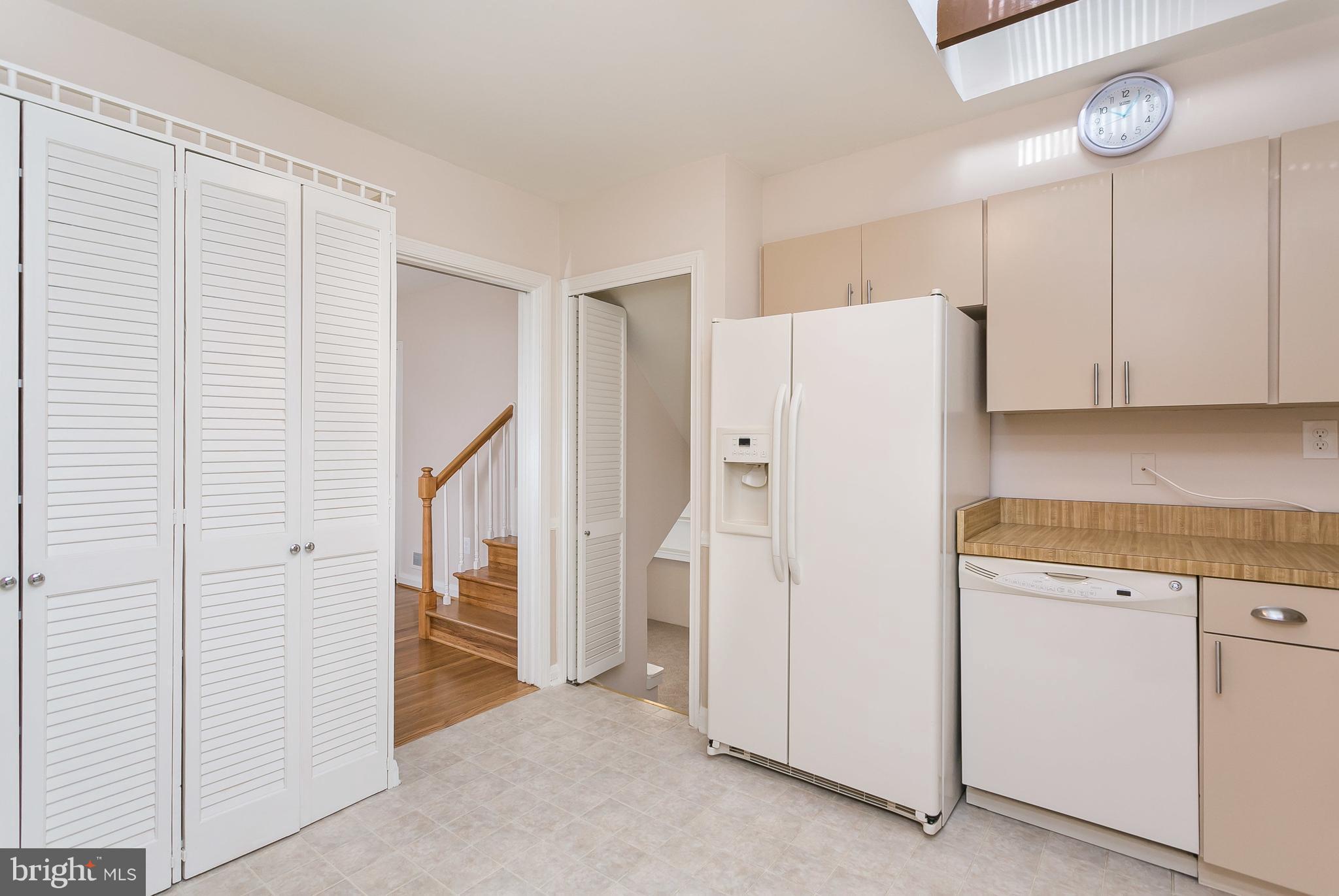 DULANEY VILLAGE - Residential