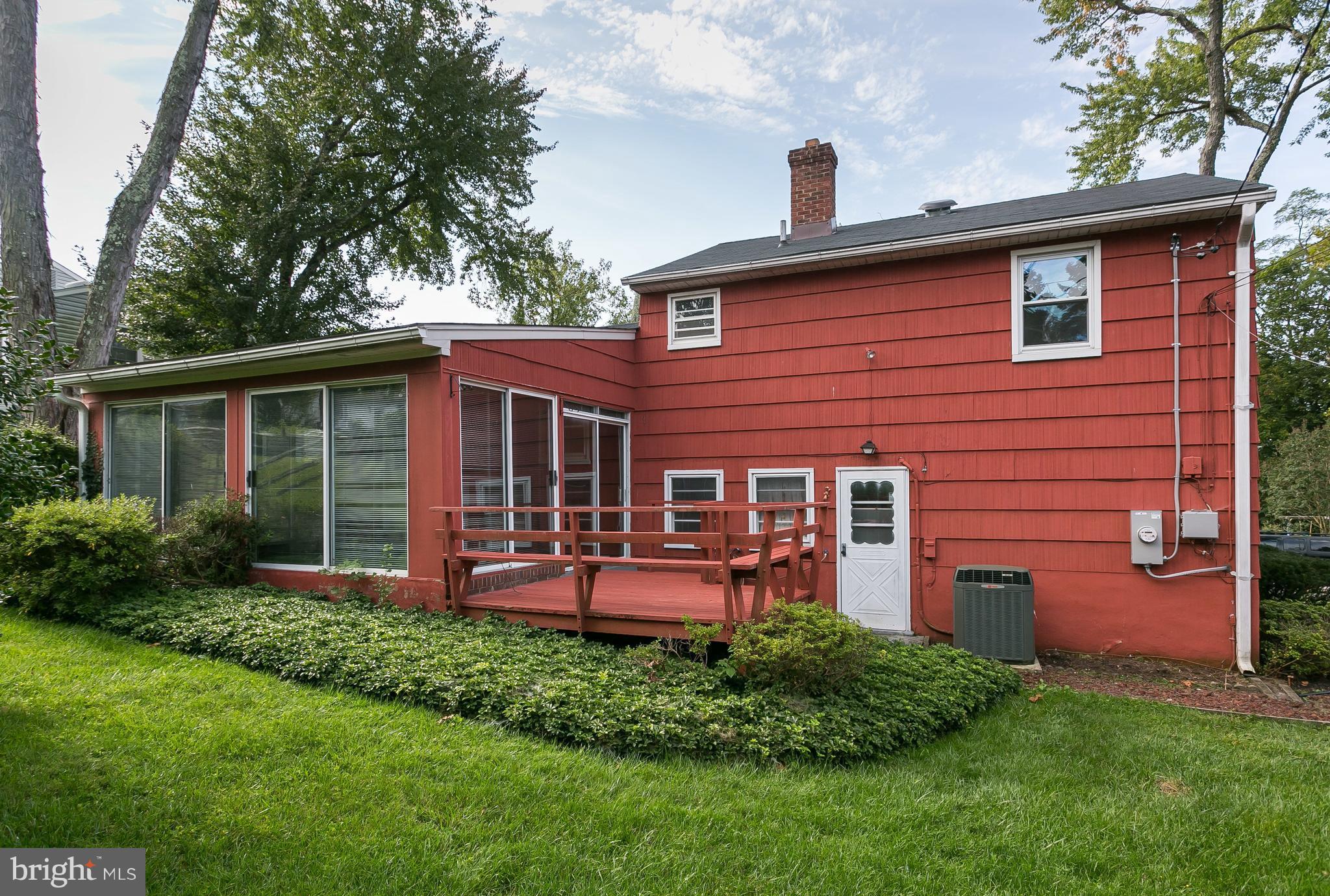 DULANEY VILLAGE - Residential