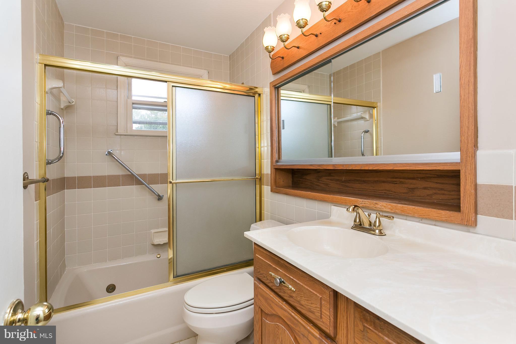 DULANEY VILLAGE - Residential