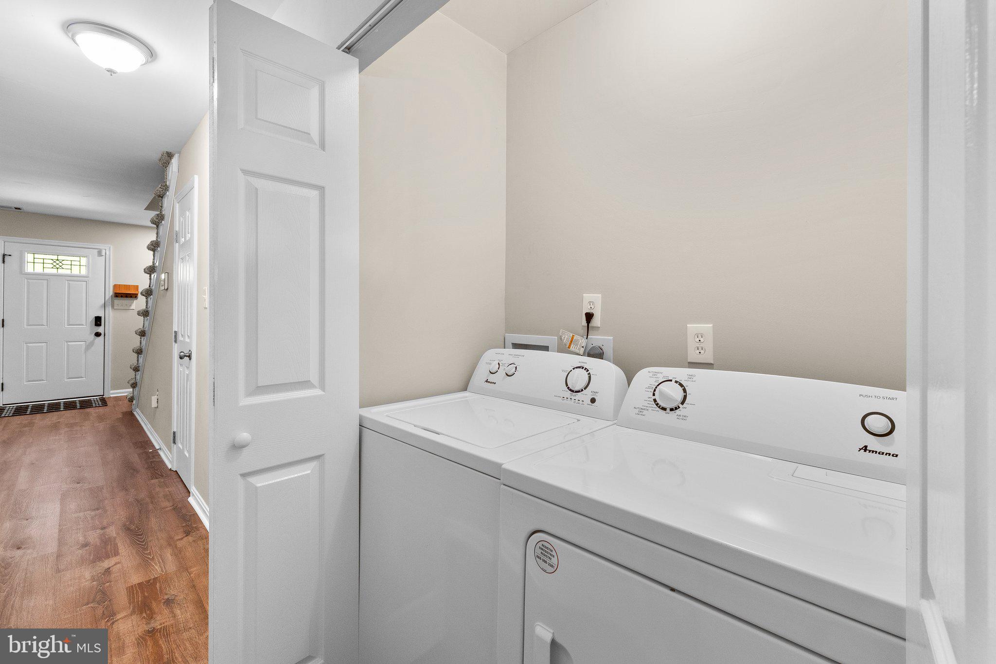 PORT O DUMFRIES - Residential Lease