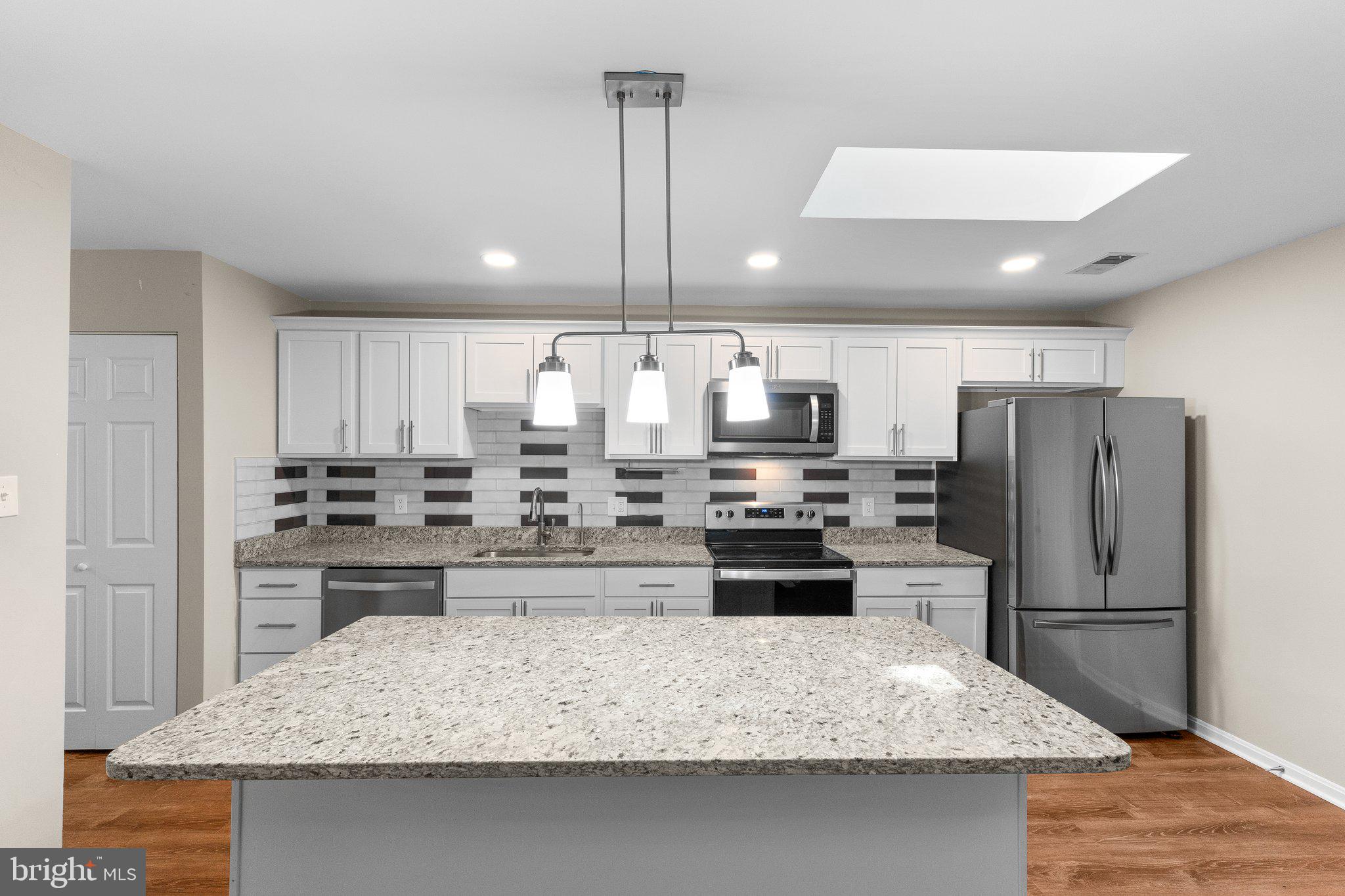 PORT O DUMFRIES - Residential Lease