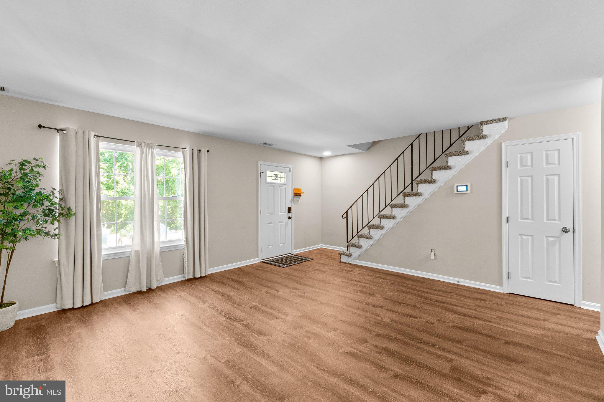 PORT O DUMFRIES - Residential Lease