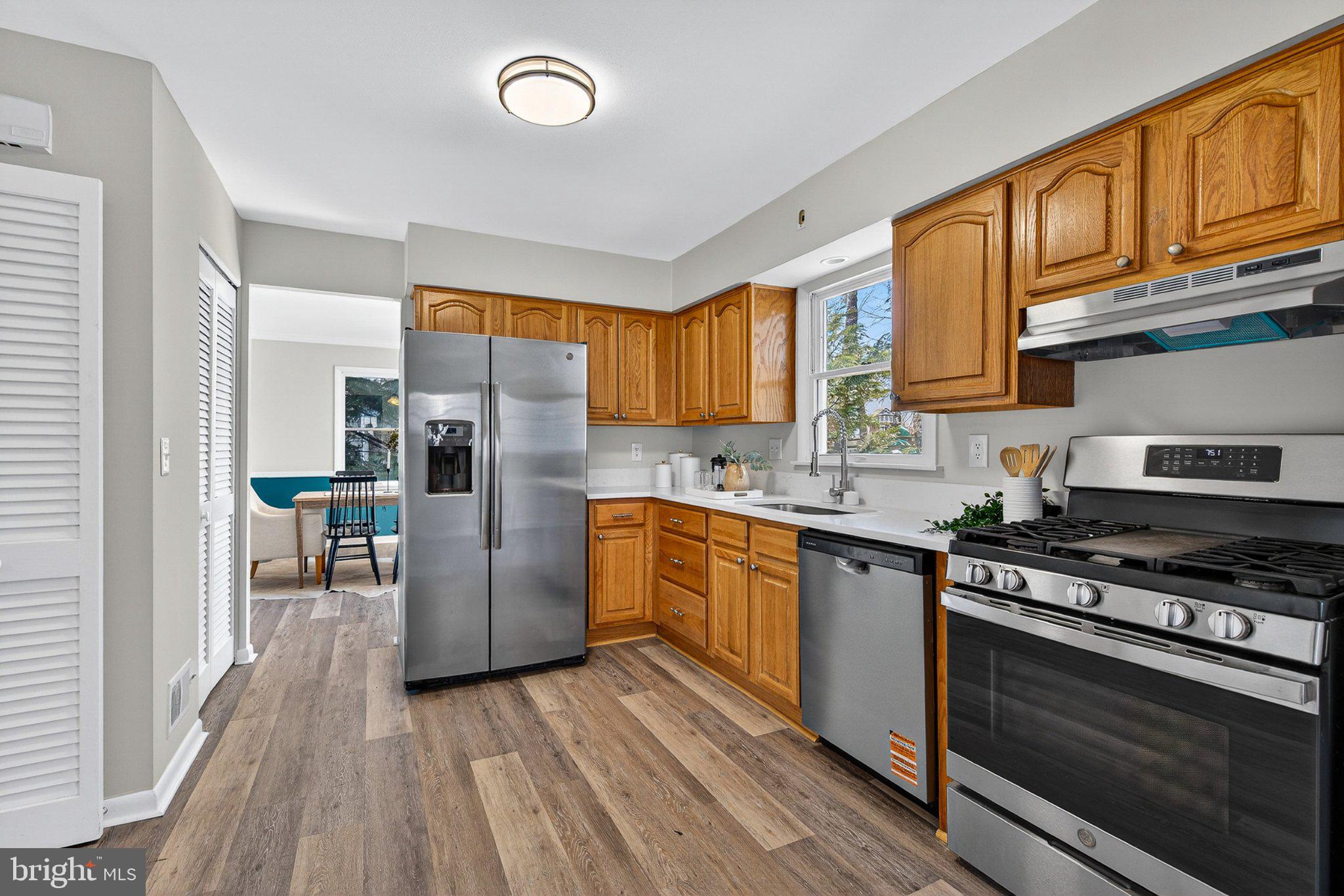 WOODBRIDGE VALLEY - Residential