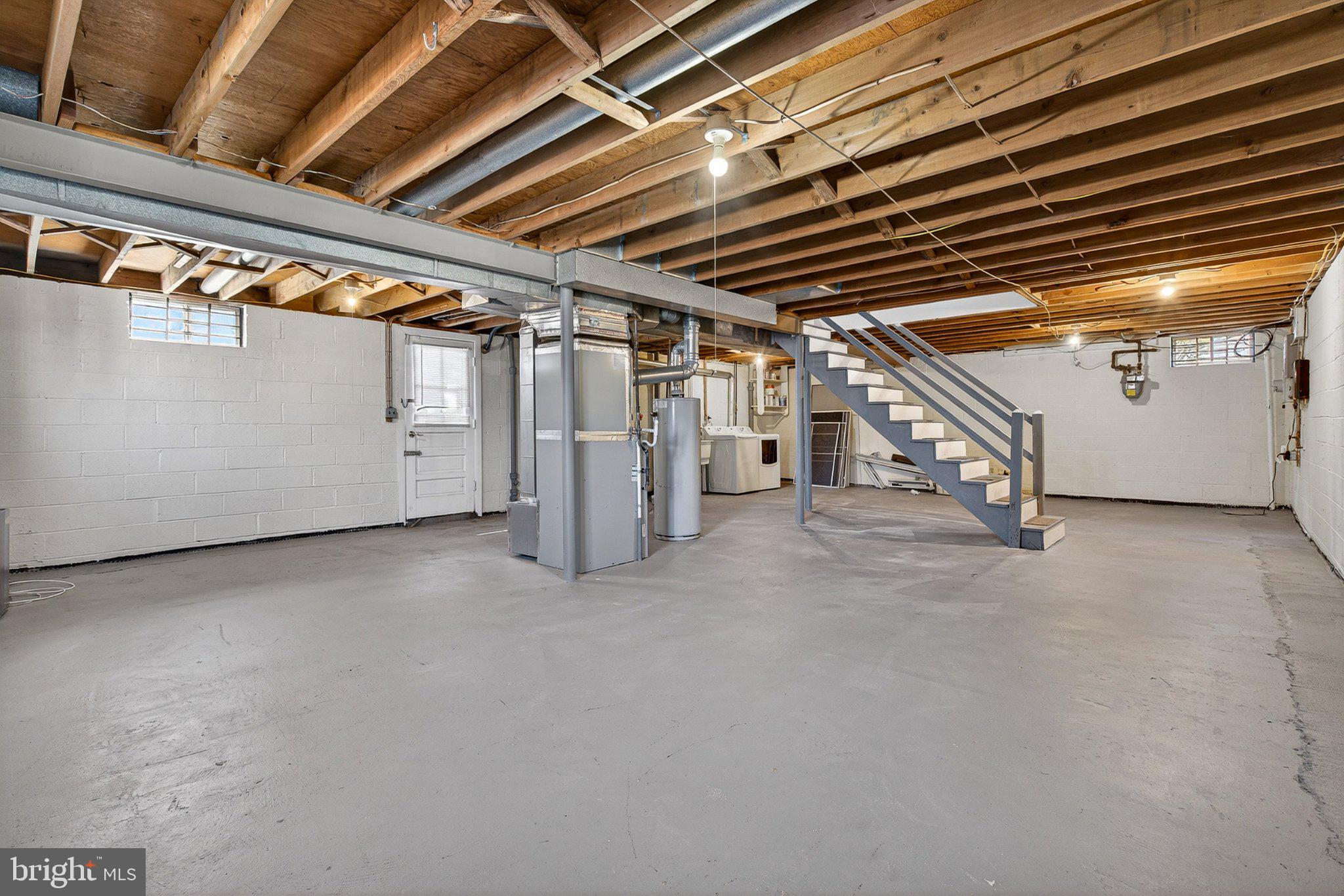 WOODBRIDGE VALLEY - Residential