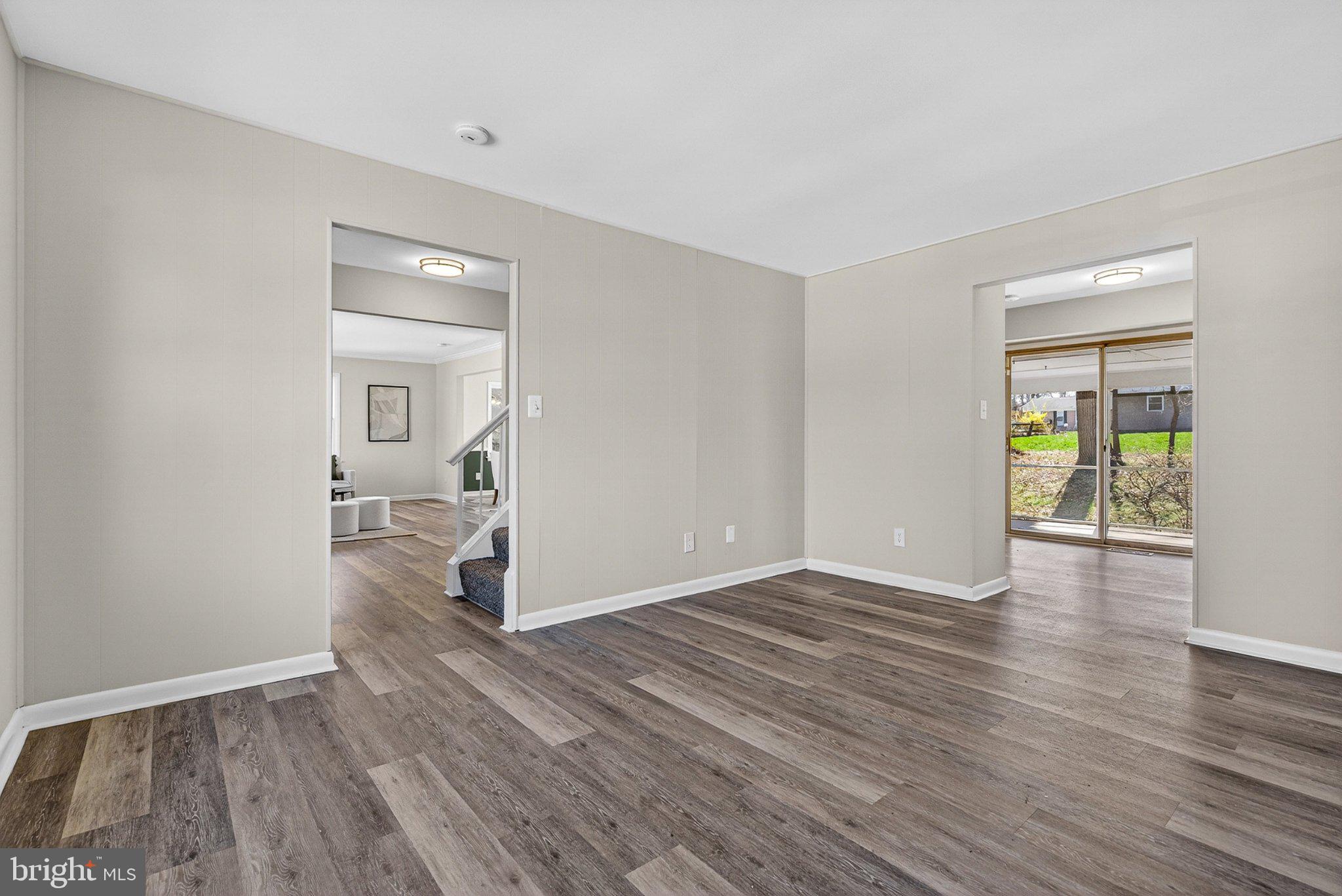 WOODBRIDGE VALLEY - Residential