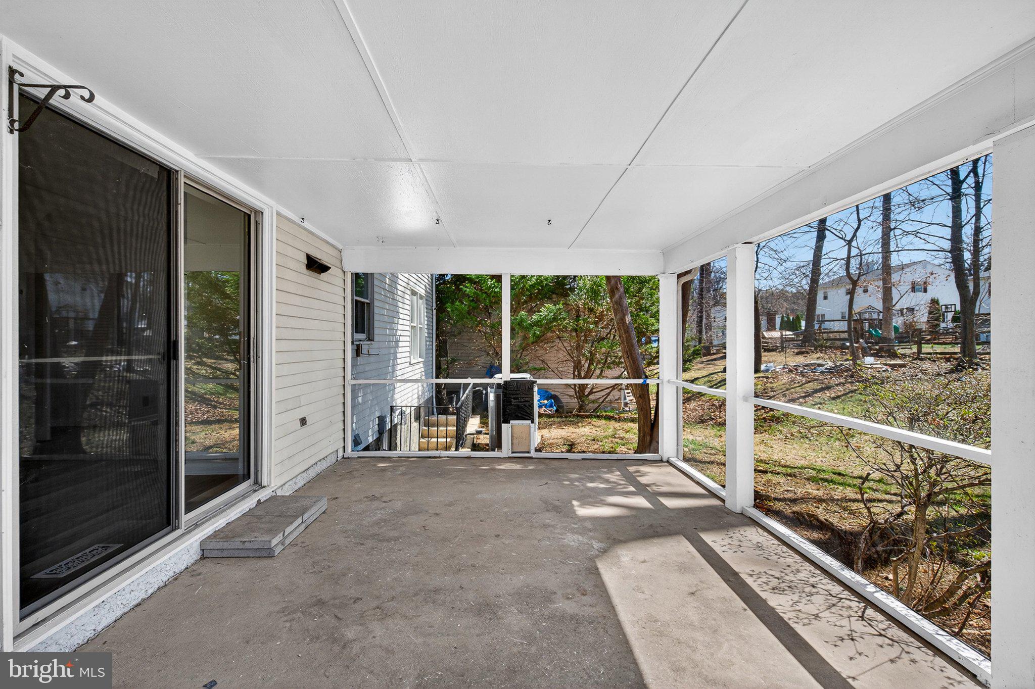 WOODBRIDGE VALLEY - Residential