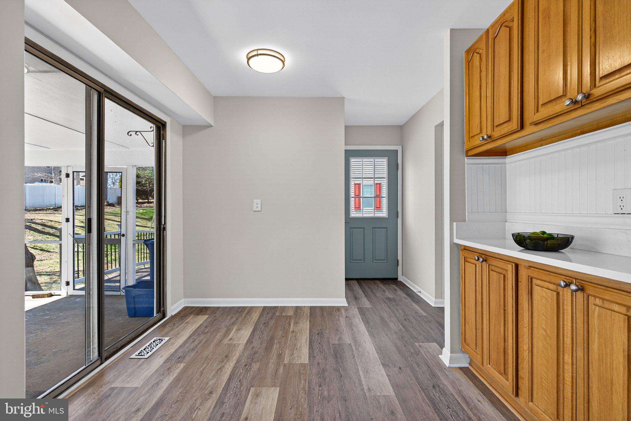 WOODBRIDGE VALLEY - Residential