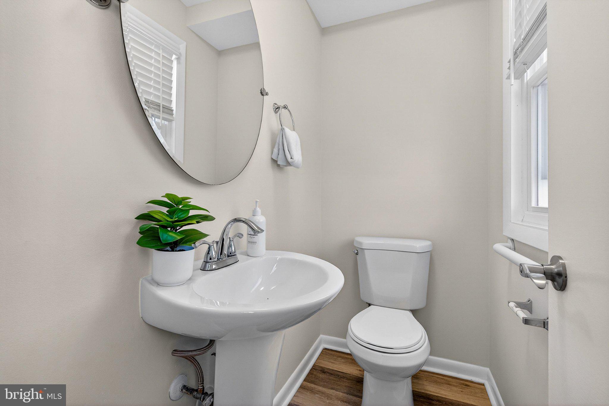 WOODBRIDGE VALLEY - Residential