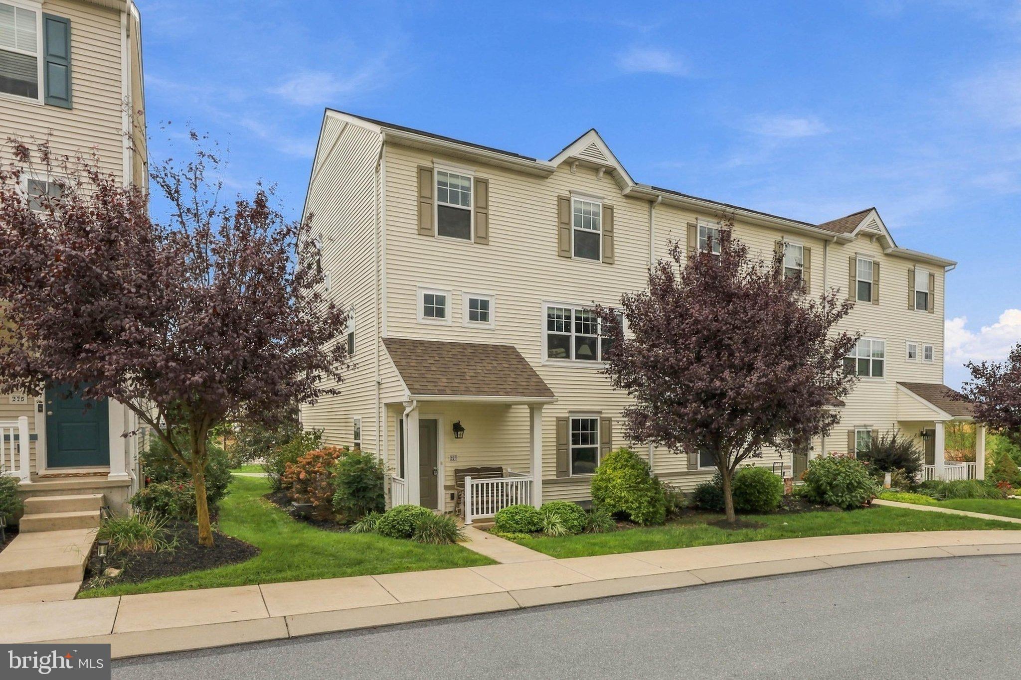 223 NORBURY CIRCLE