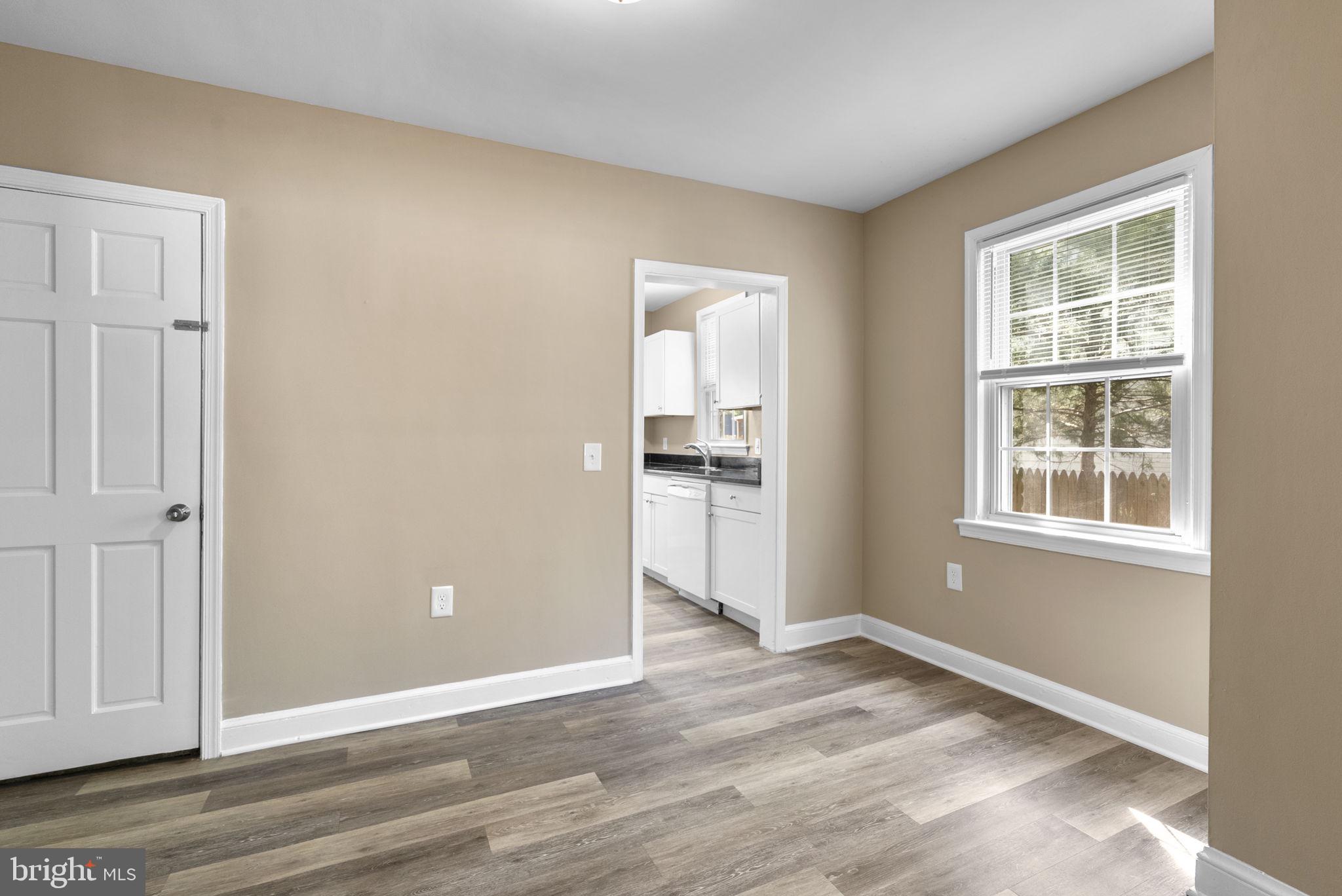 RIVERDALE PARK - Residential