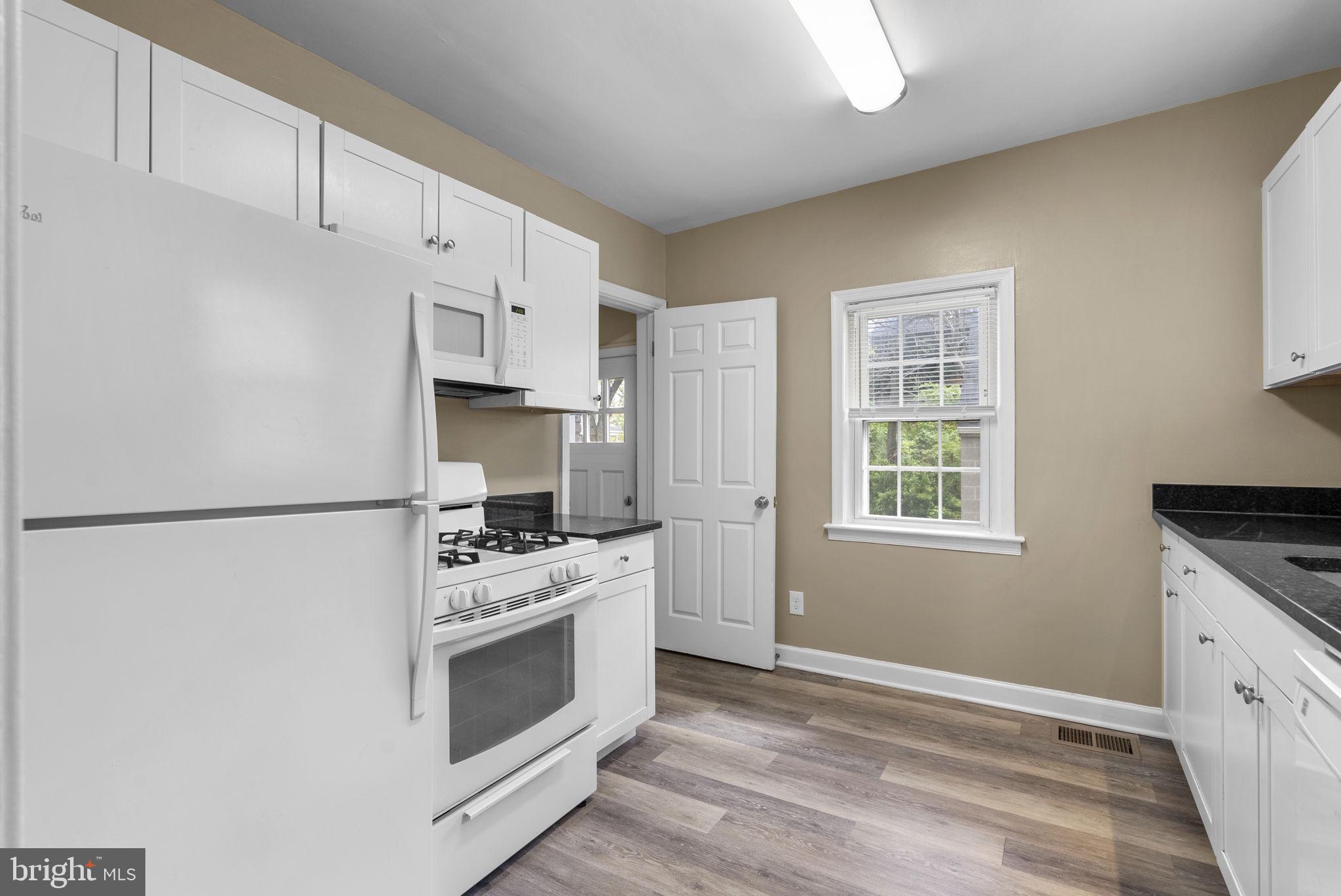 RIVERDALE PARK - Residential