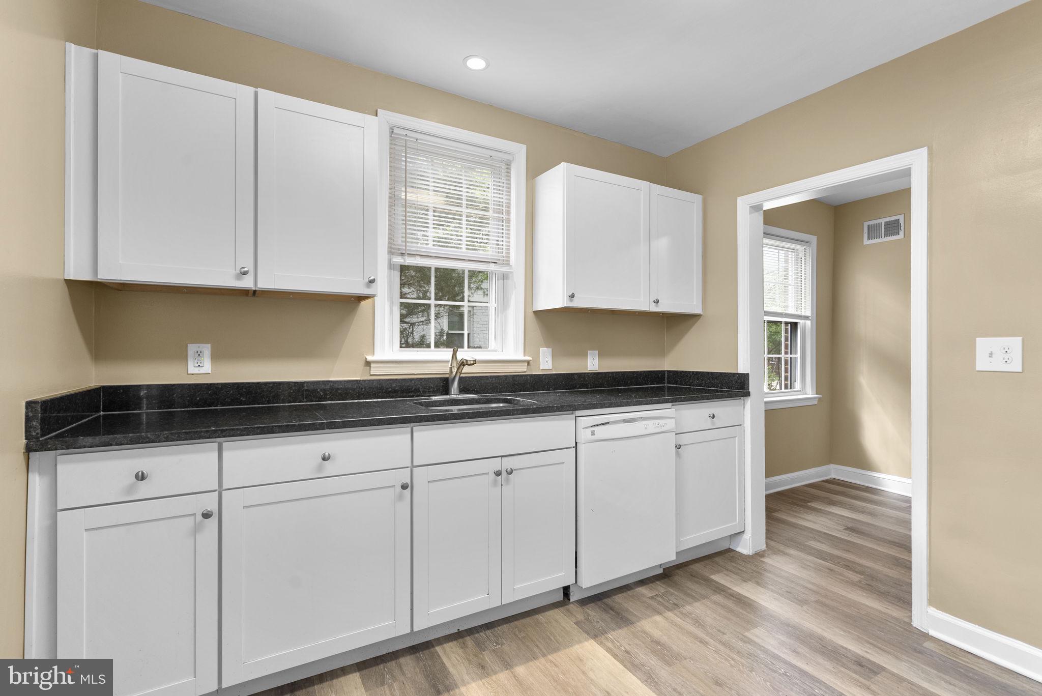 RIVERDALE PARK - Residential