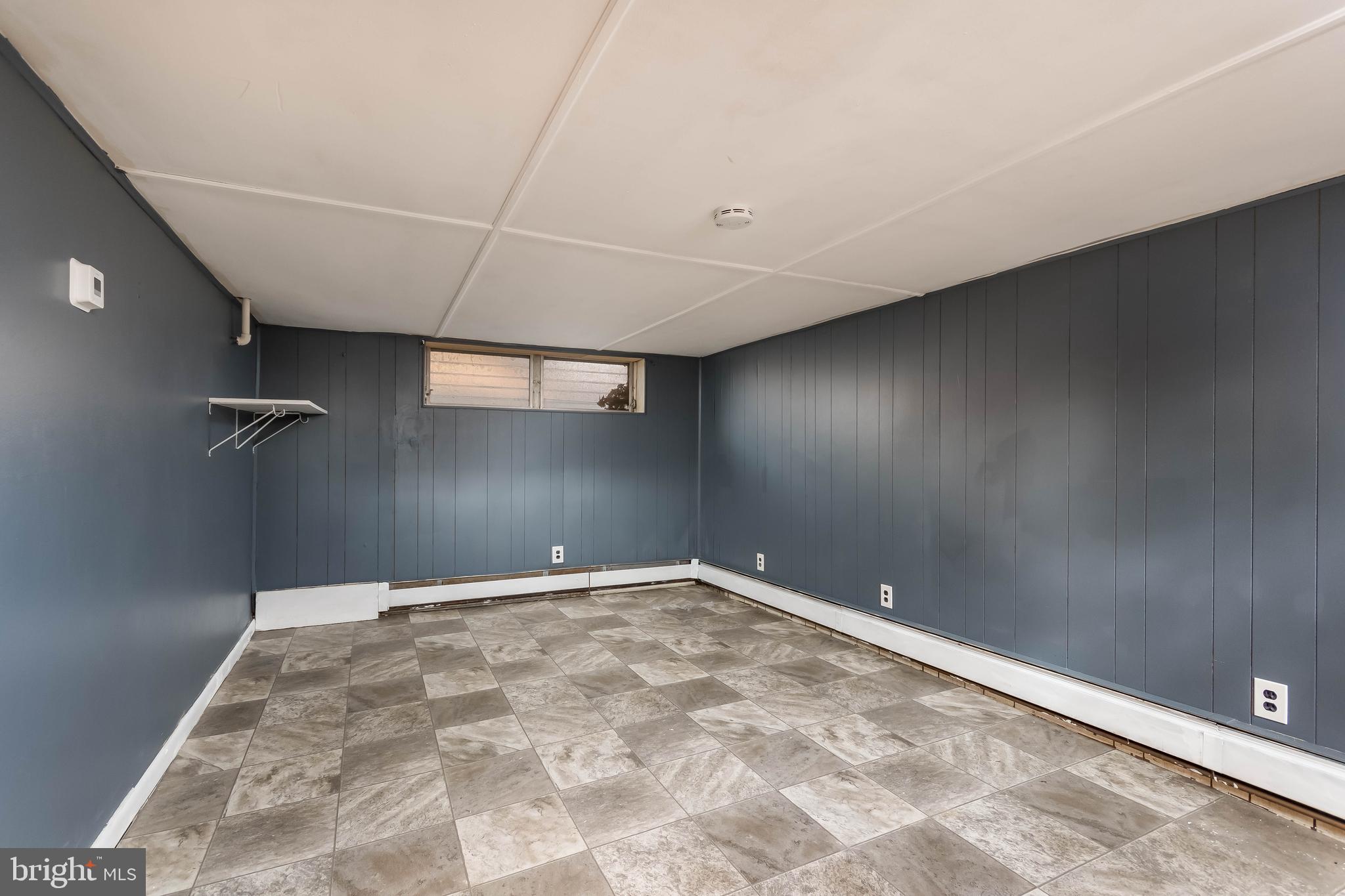 19 DAVIS AVENUE