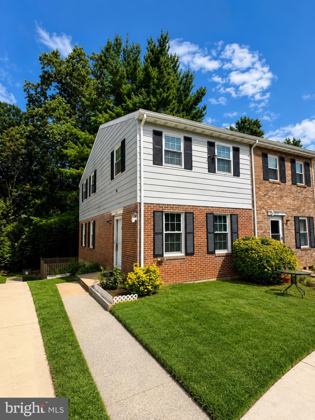 8217 PARHAM COURT