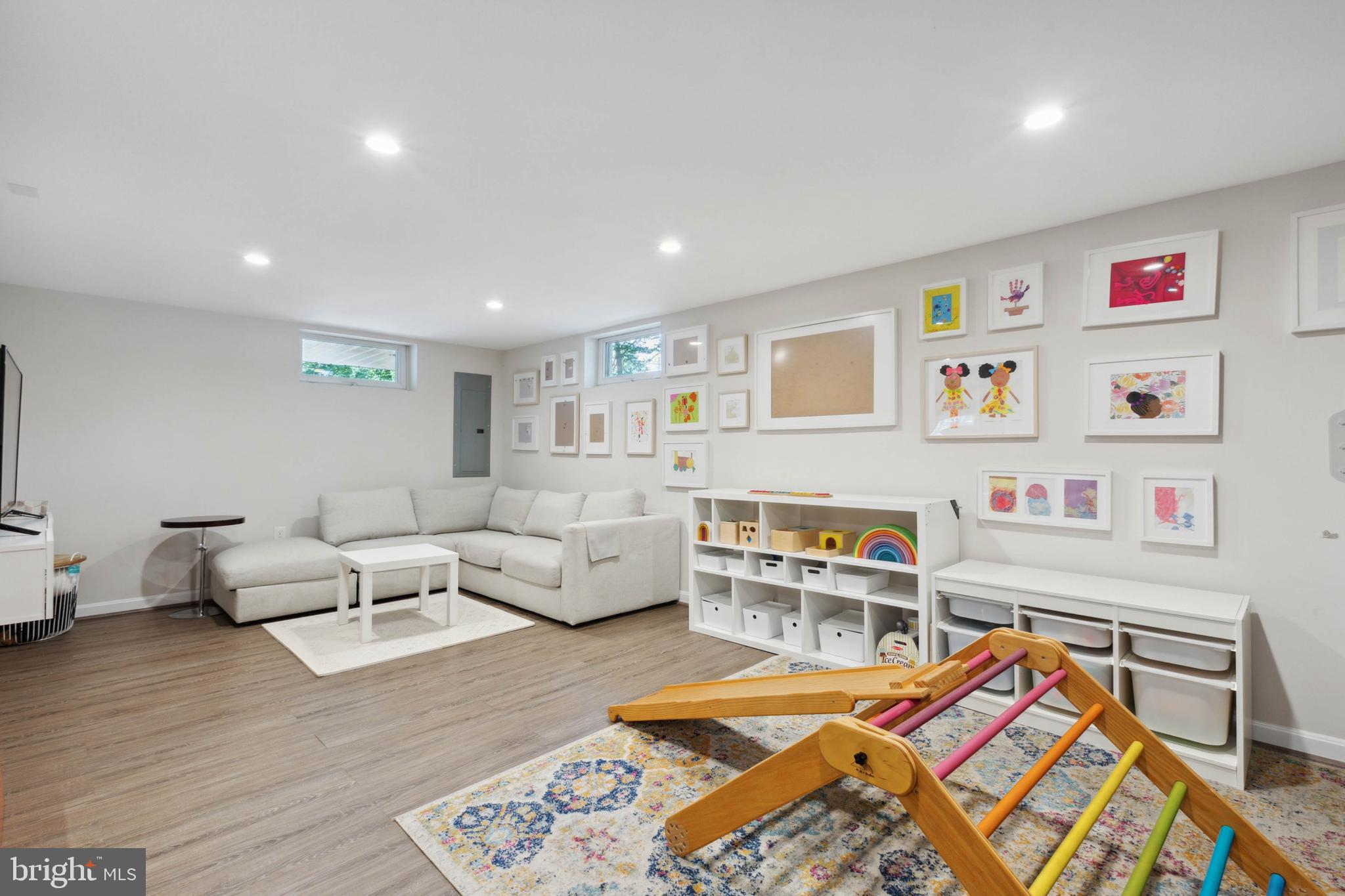 WHEATON OUT RES. (1) - Residential