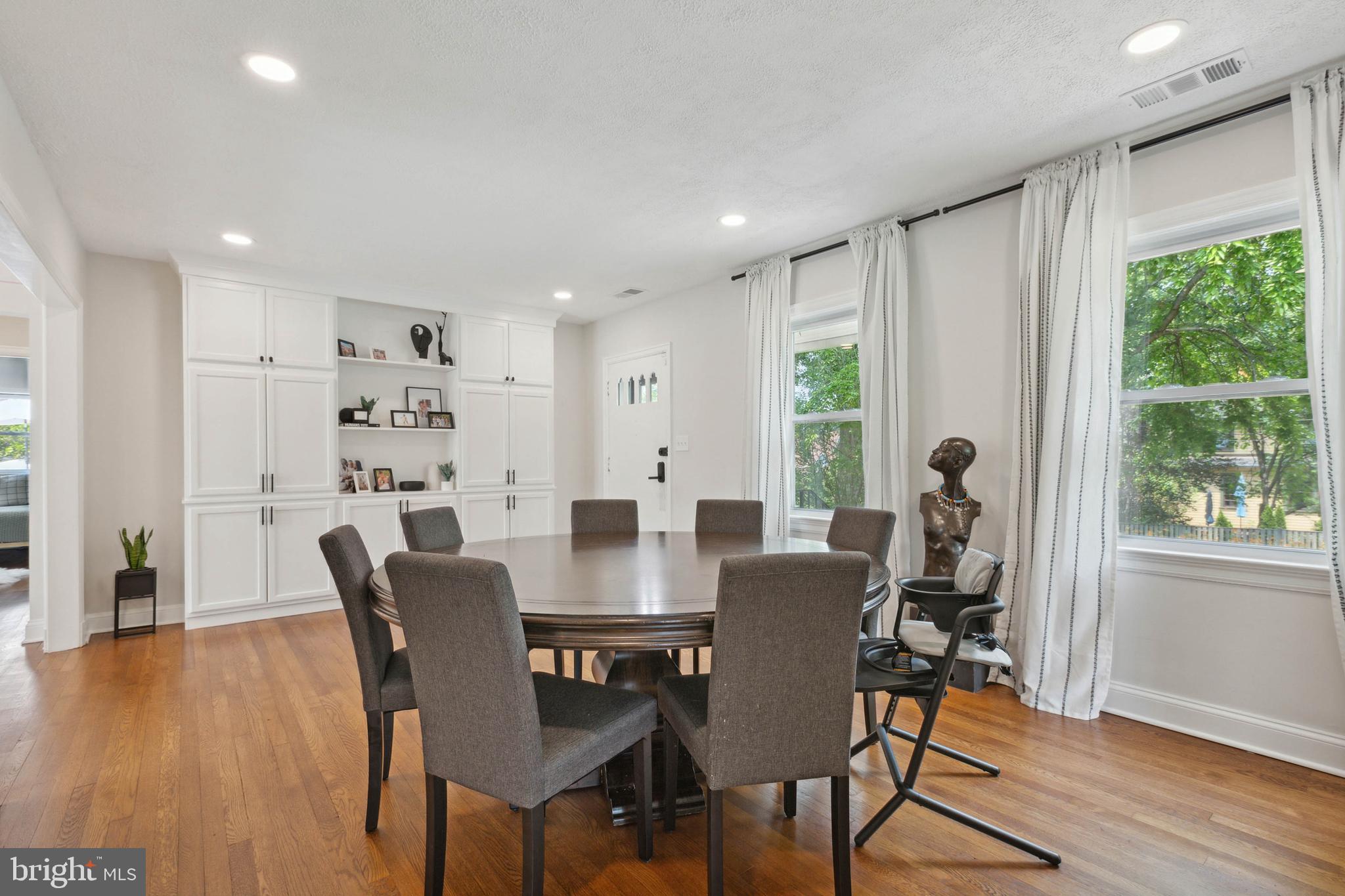 WHEATON OUT RES. (1) - Residential