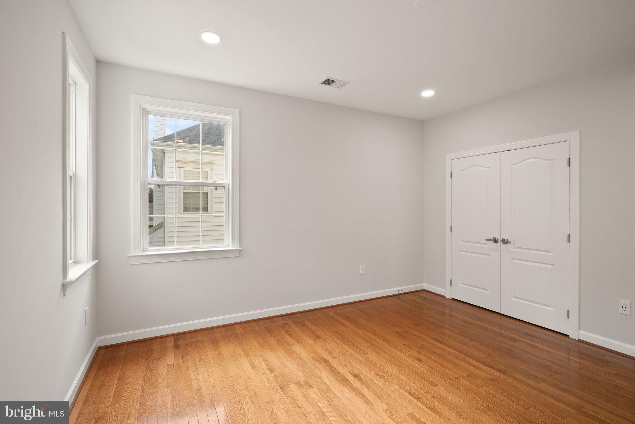 BRAMBLETON - Residential