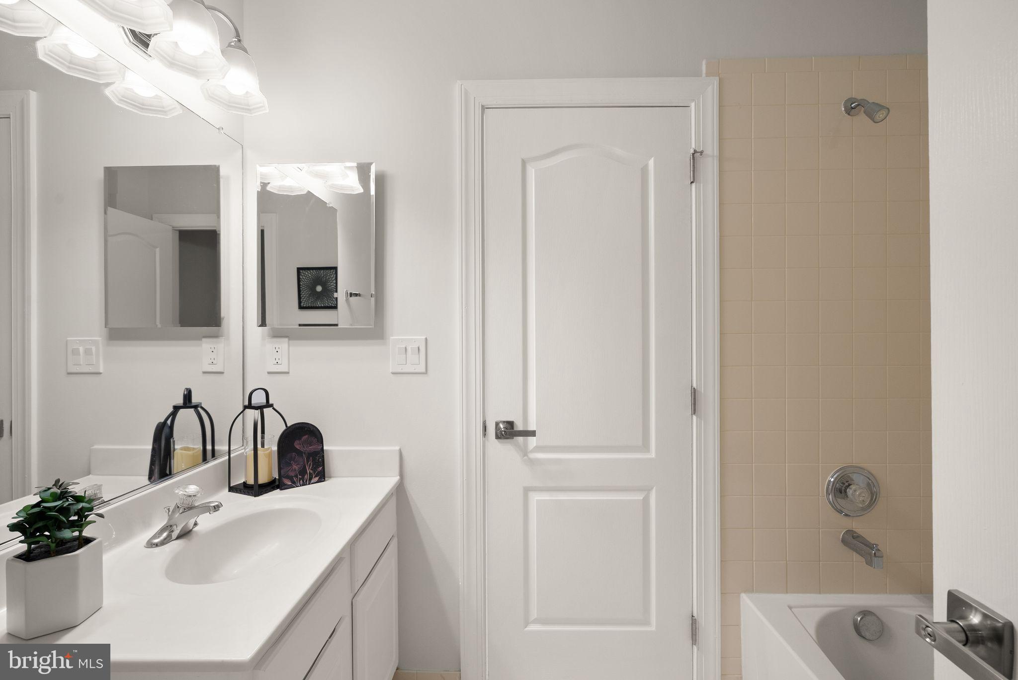BRAMBLETON - Residential