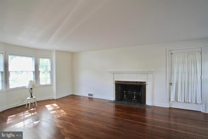 104 BAYARD AVENUE