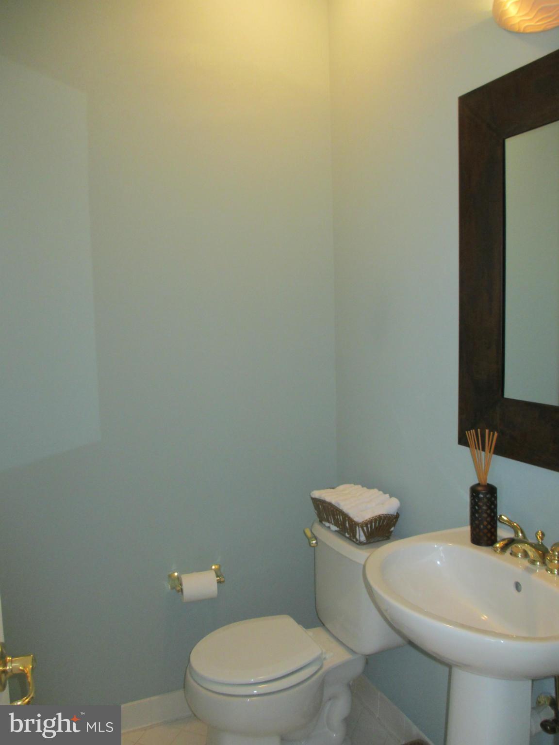 RESTON - Residential Lease