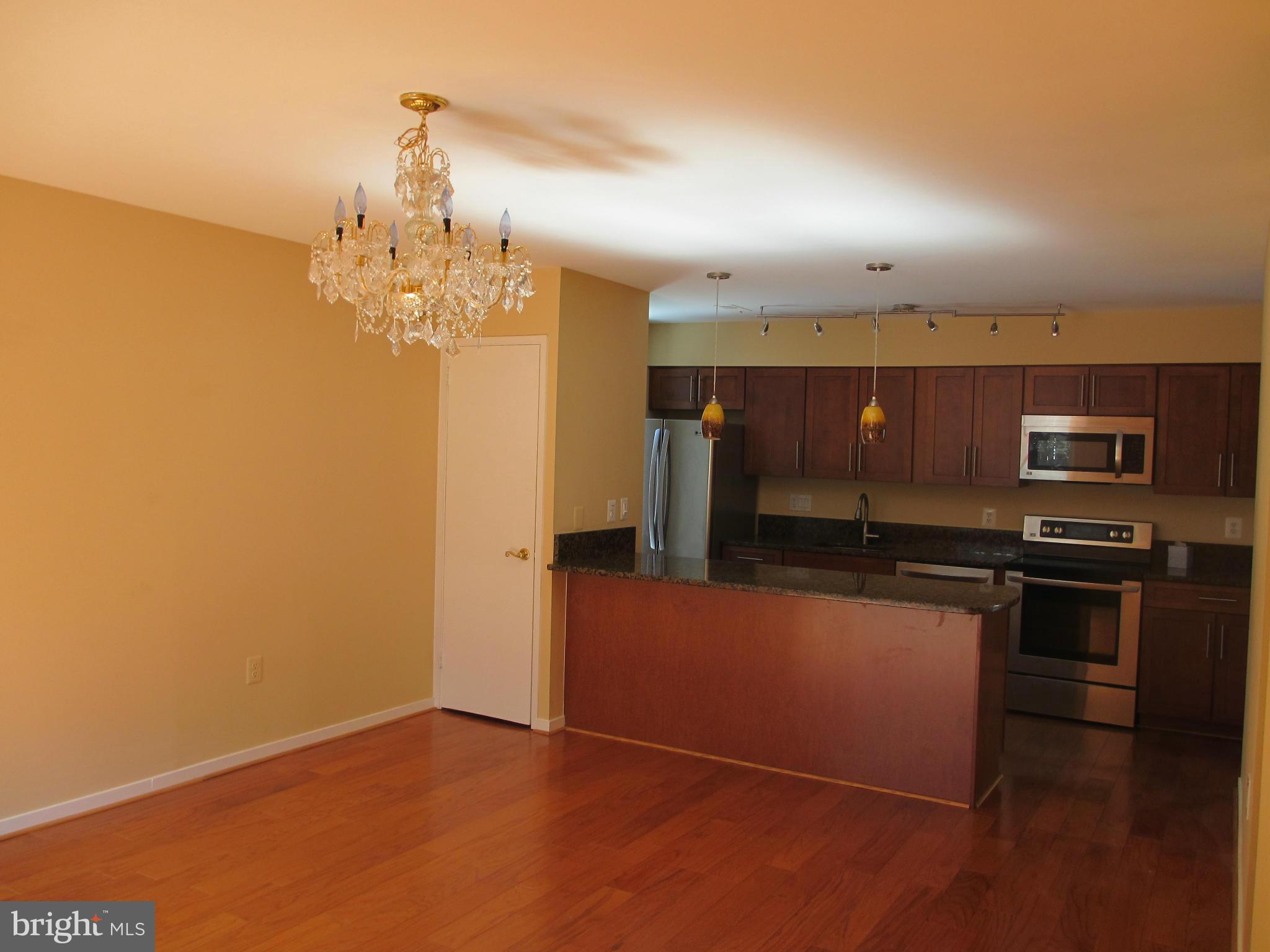 RESTON - Residential Lease