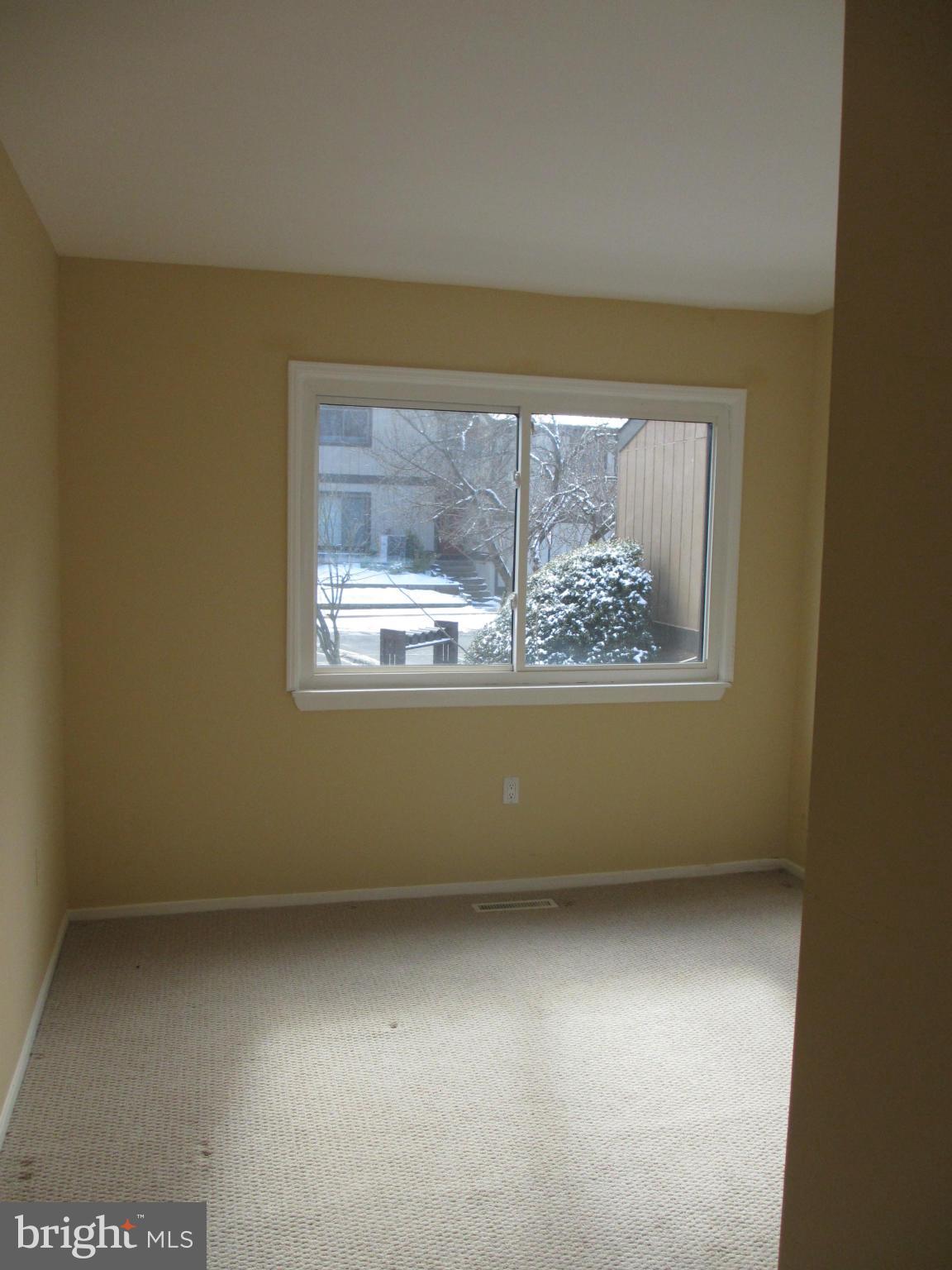 RESTON - Residential Lease