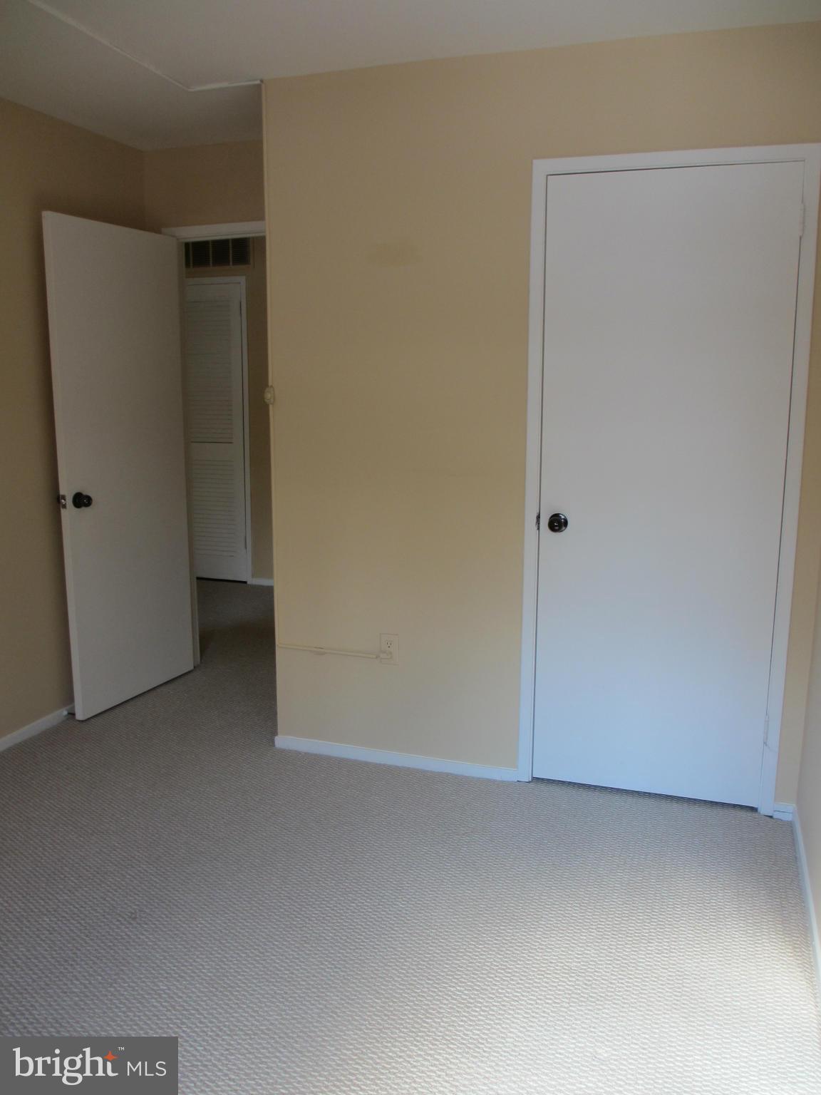 RESTON - Residential Lease