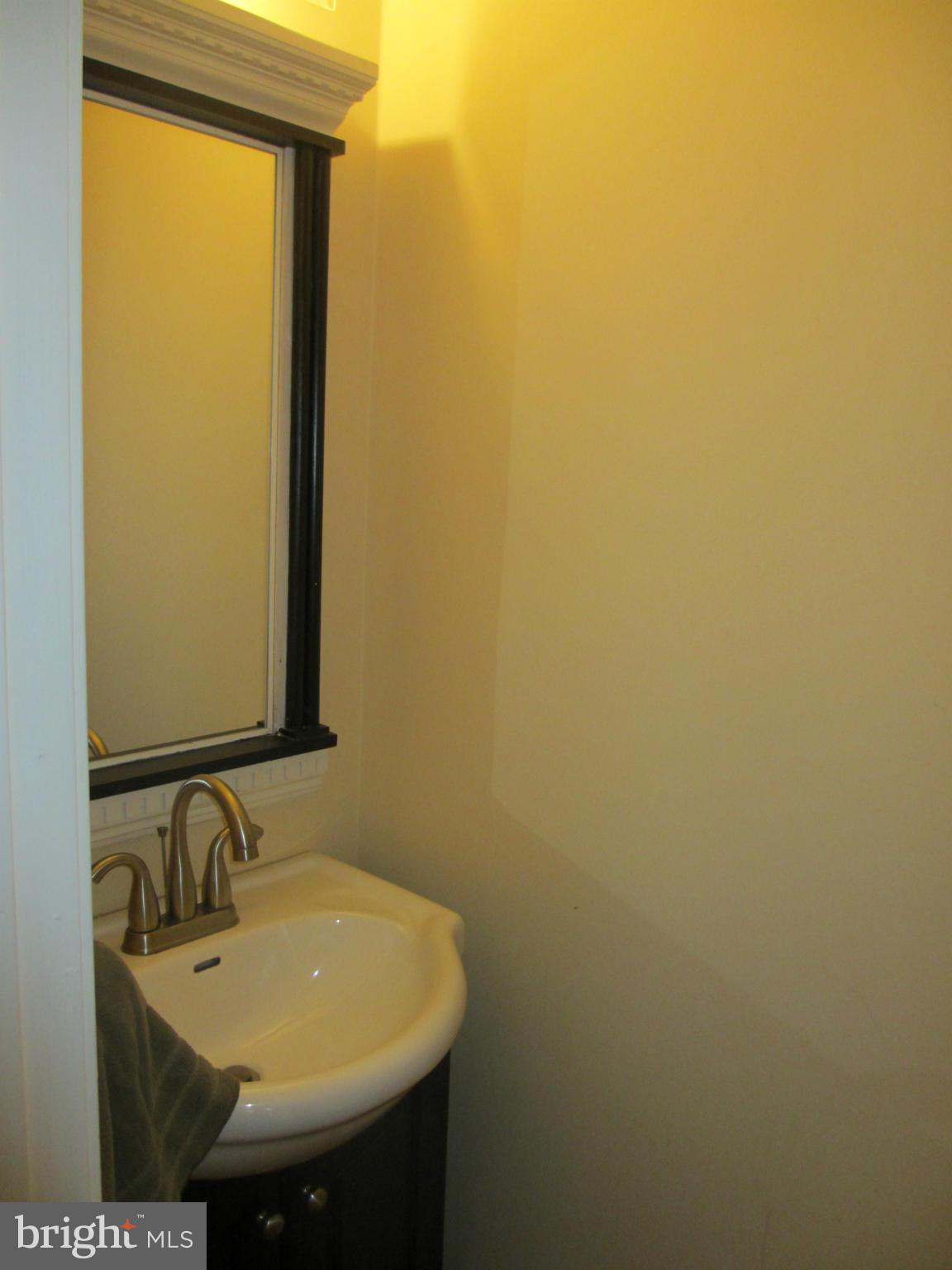 RESTON - Residential Lease