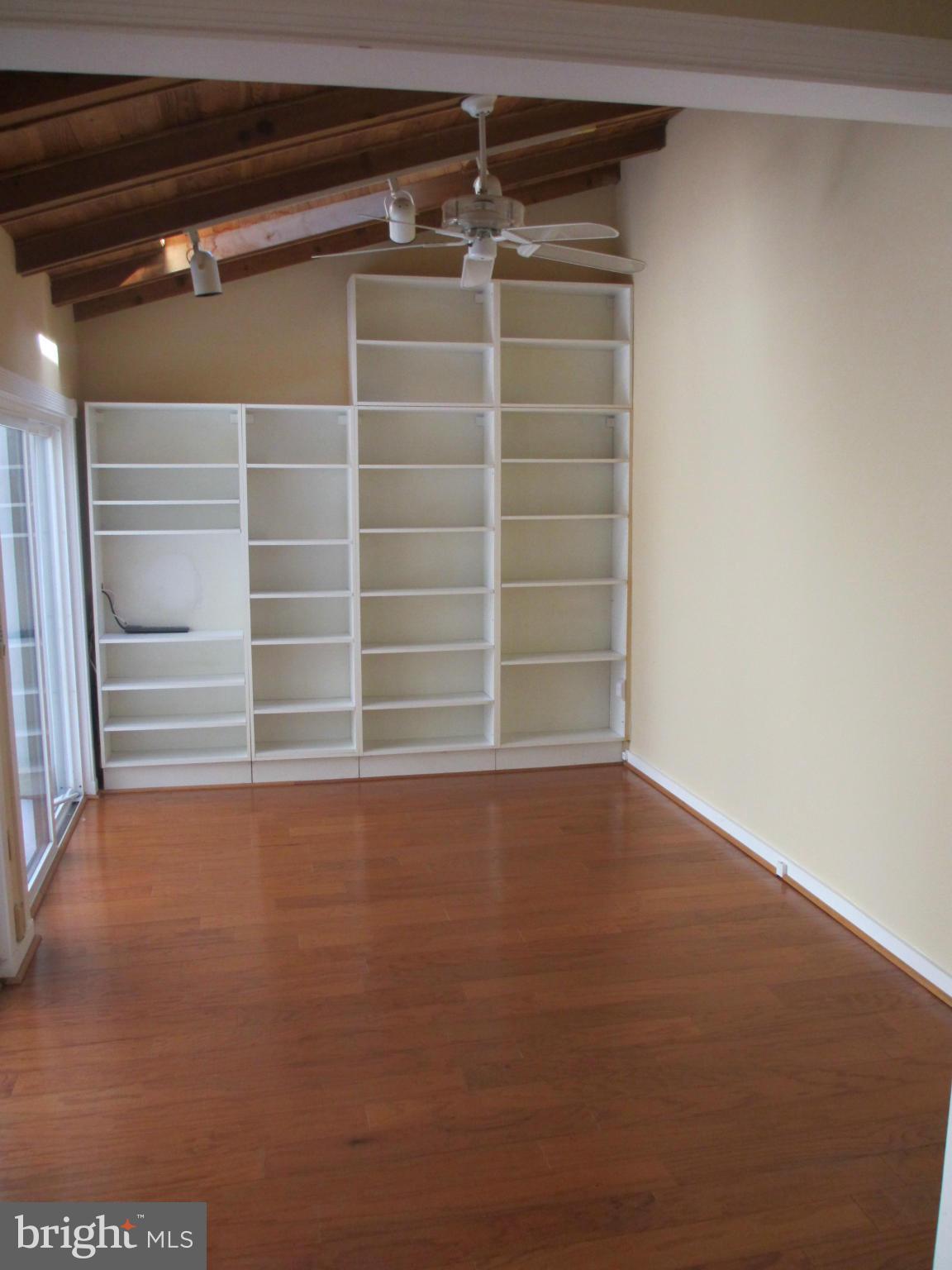 RESTON - Residential Lease