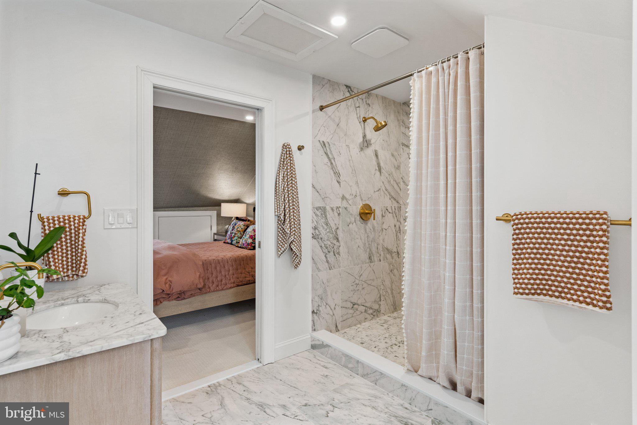 WASHINGTON SQ WEST - Residential