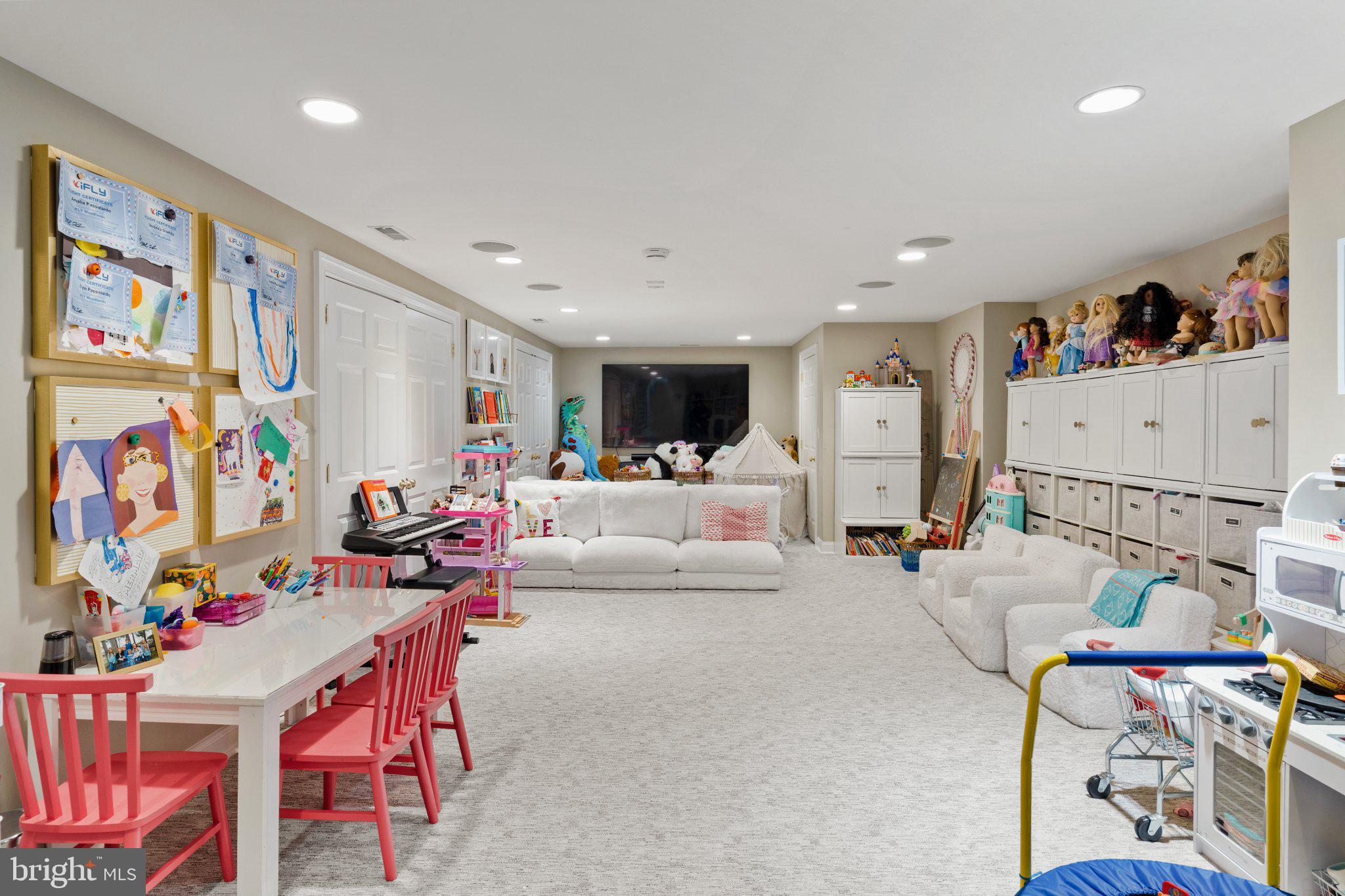 WASHINGTON SQ WEST - Residential