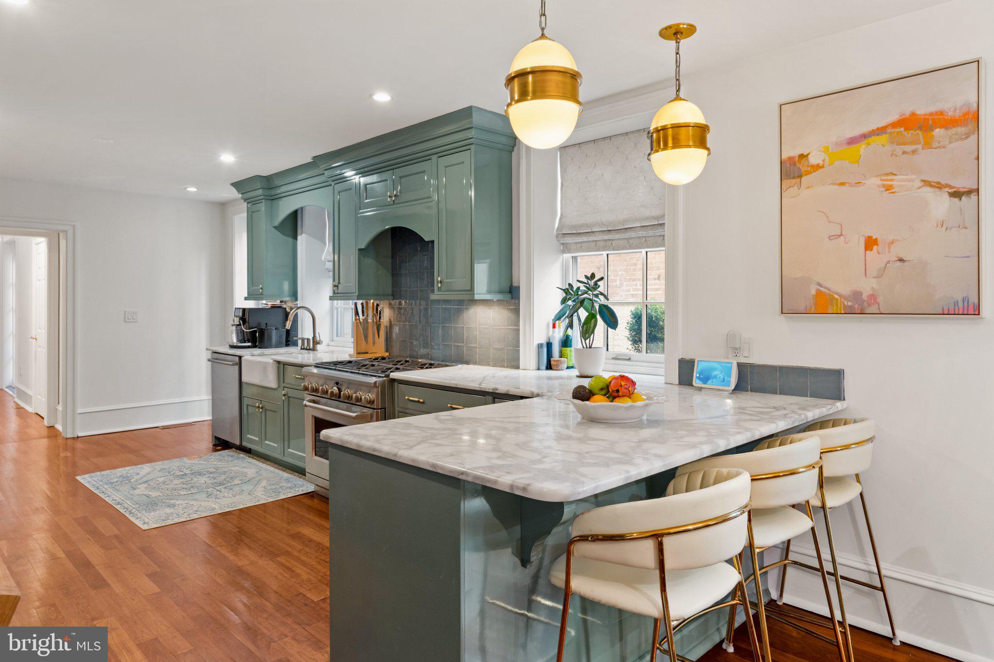 WASHINGTON SQ WEST - Residential