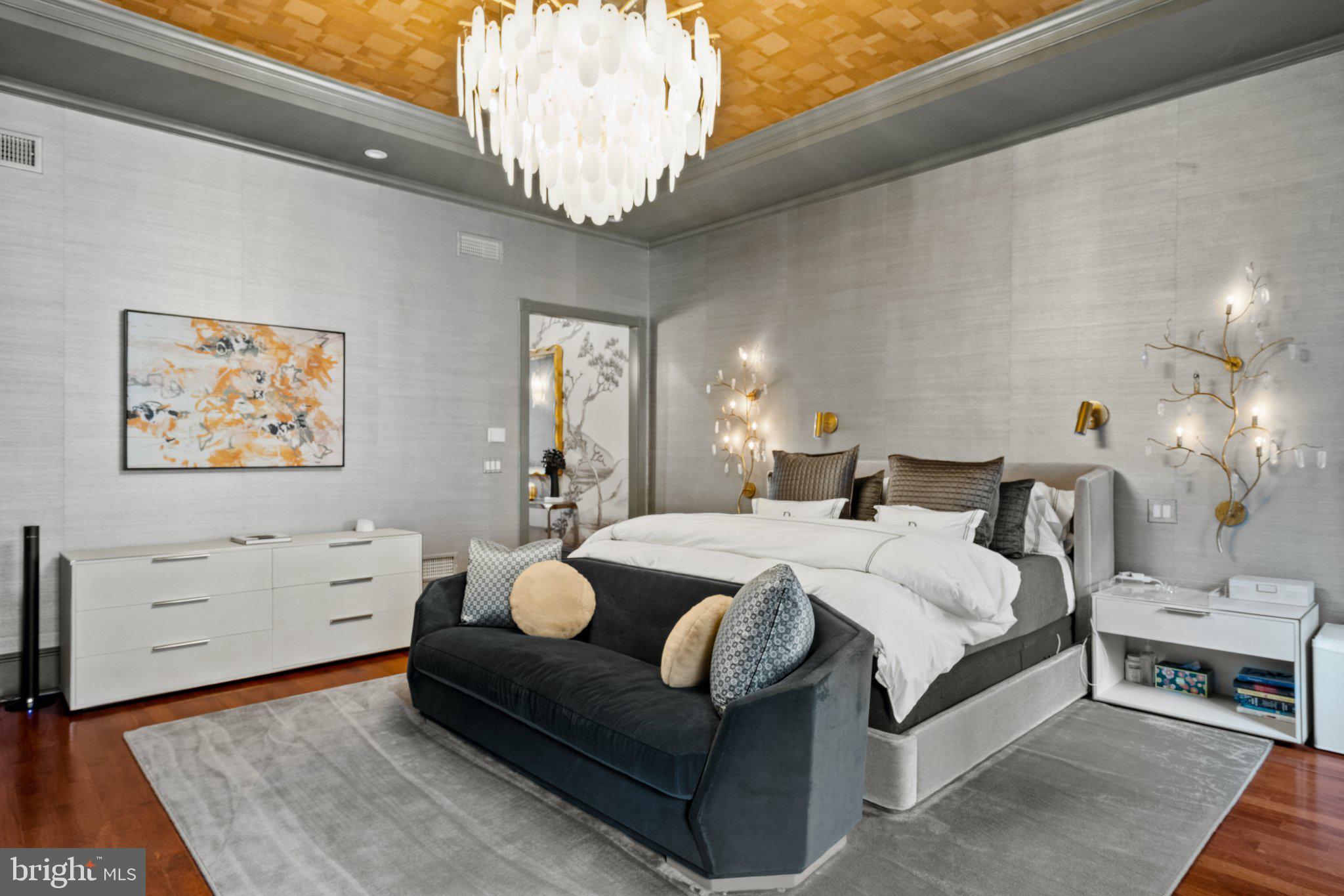 WASHINGTON SQ WEST - Residential