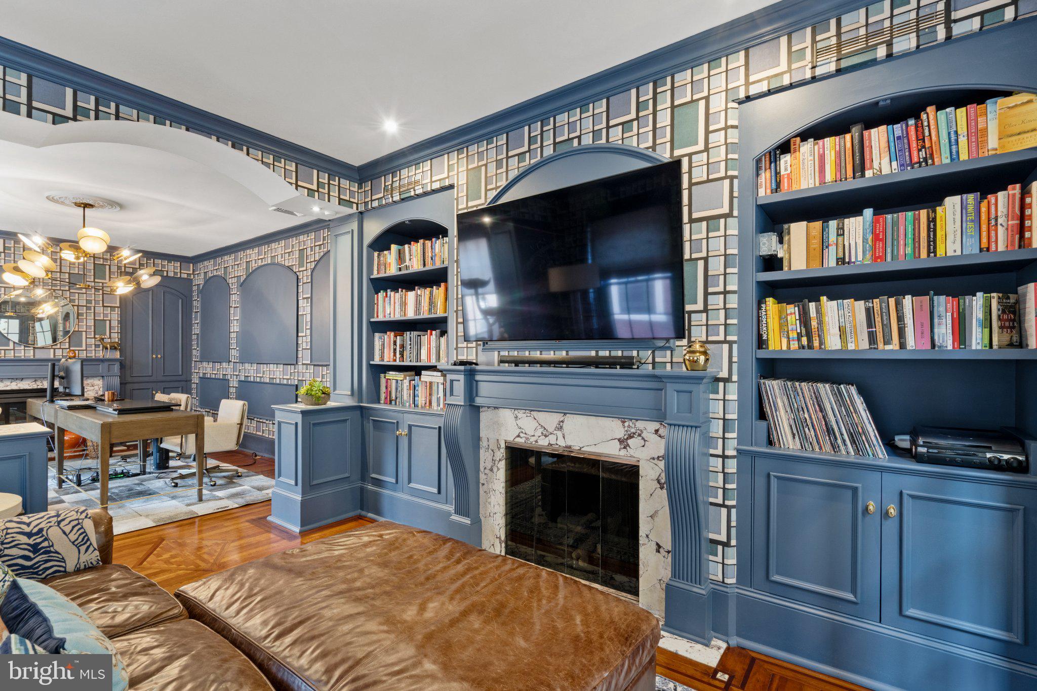 WASHINGTON SQ WEST - Residential